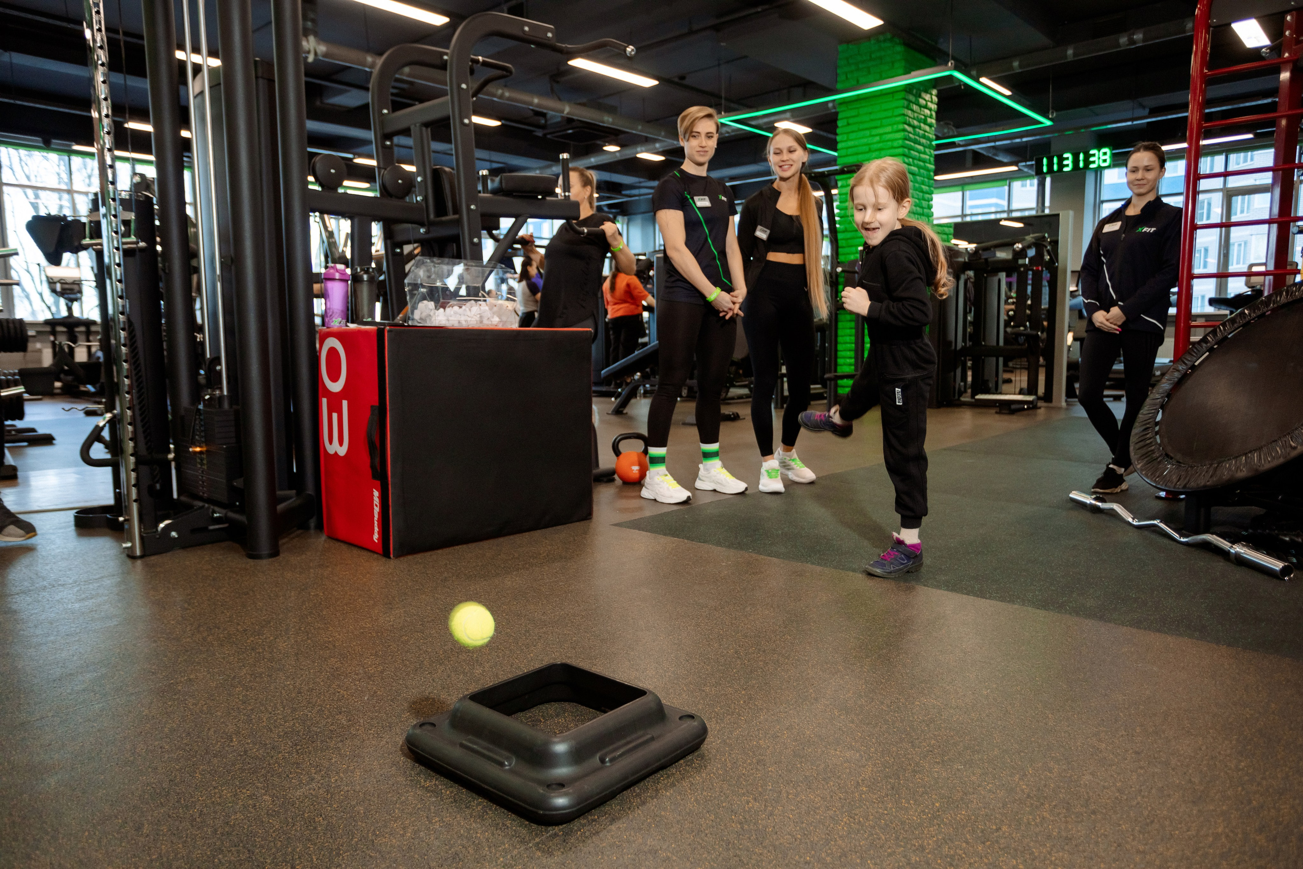 РЕПОРТАЖ: ФИТНЕСС-КЛУБ X-FIT. Профессиональный фотограф в Ижевске Леша Петров