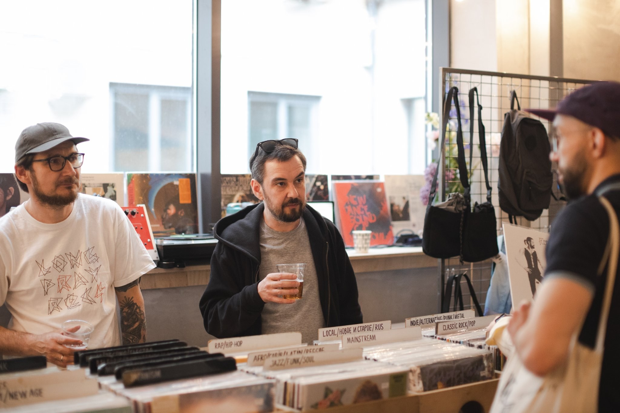 4–5 июня 2022 POP-UP в ДК Рассвет / Фото Иван Гущин. Фотоотчеты «Ламбада-маркета»