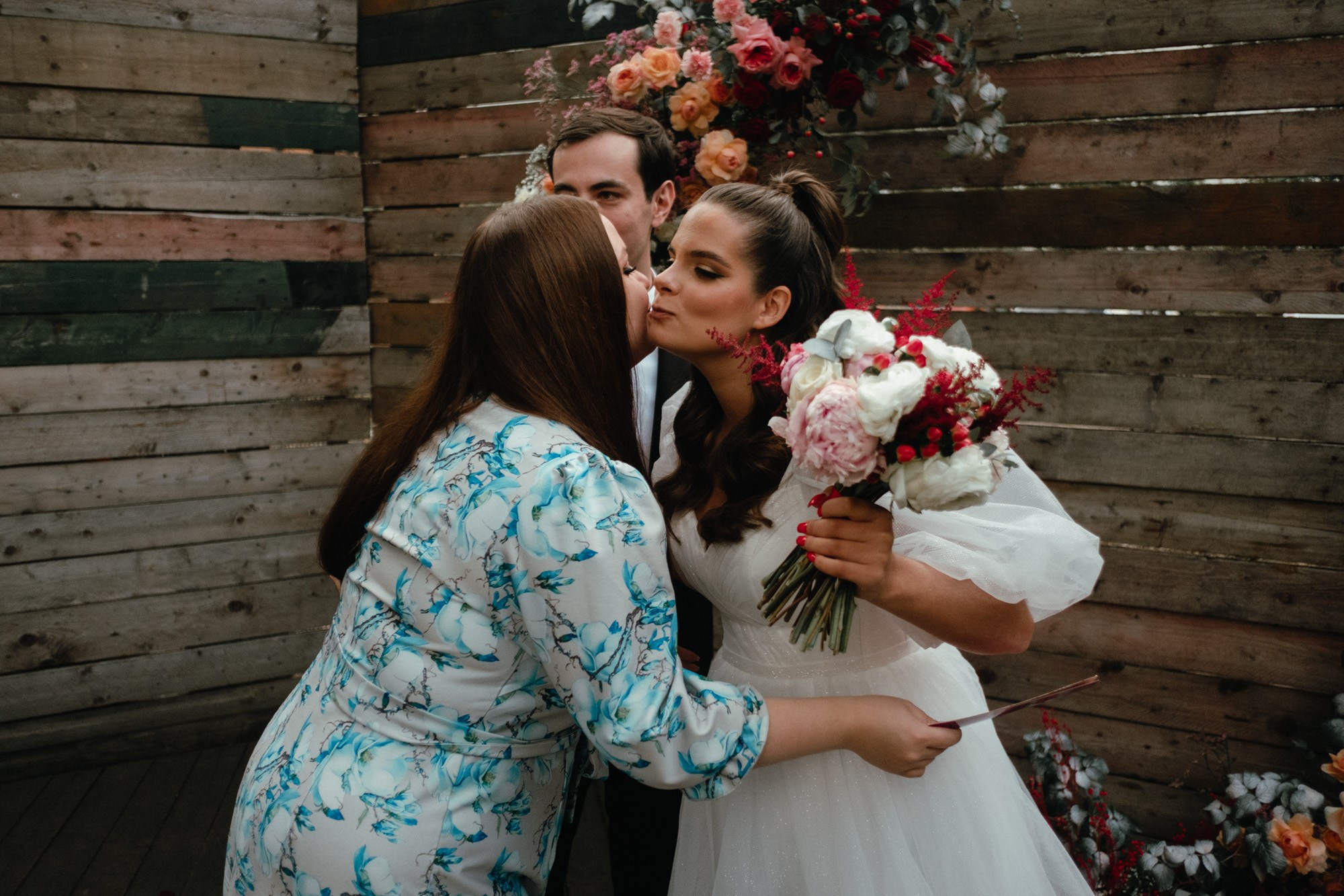 Позовем всех?. Свадебный фотограф Александра Тюлякова