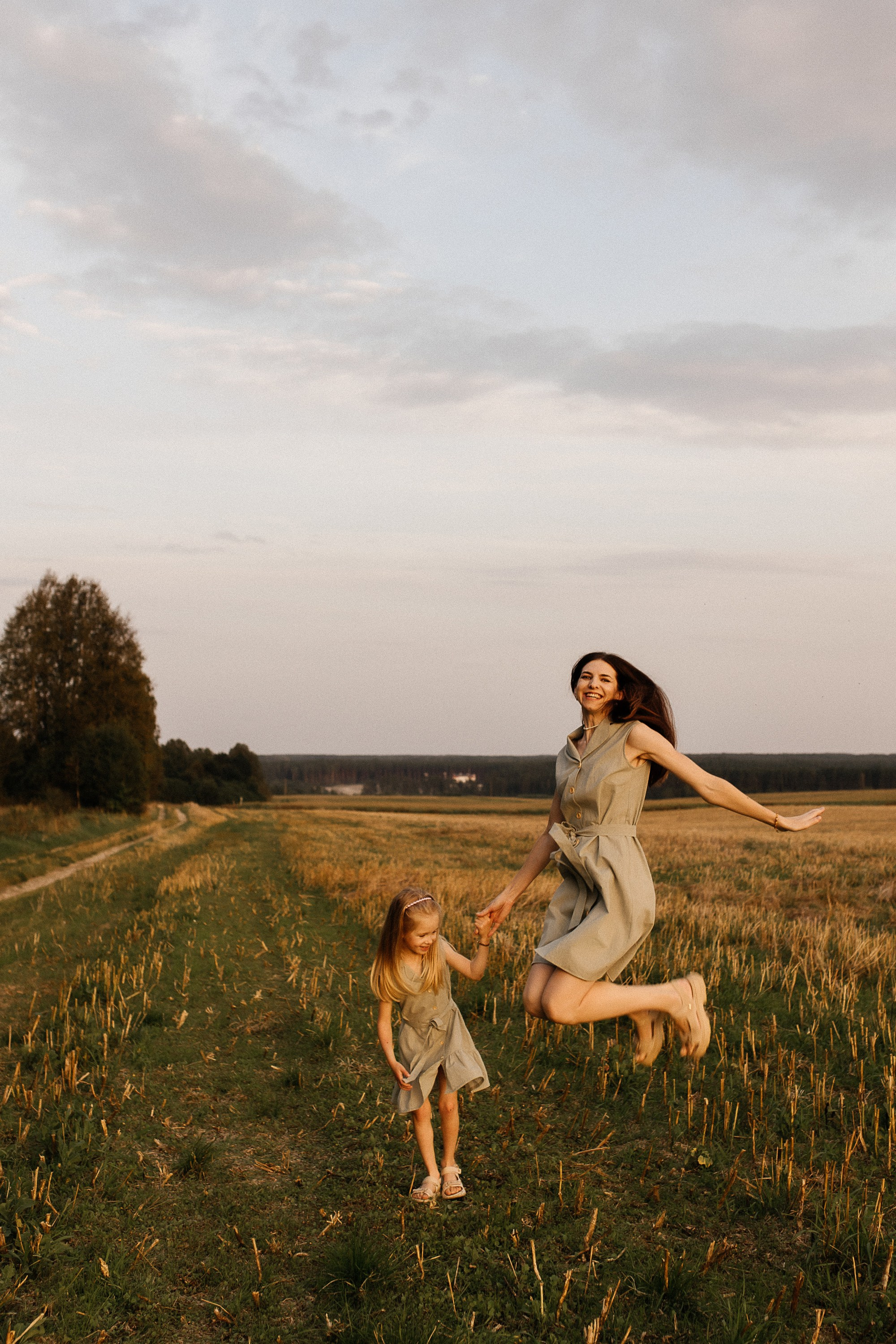 Мама и дочка. Свадебный и семейный фотограф Виолетта Сидельникова. Краснодар, Россия, Беларусь, Европа