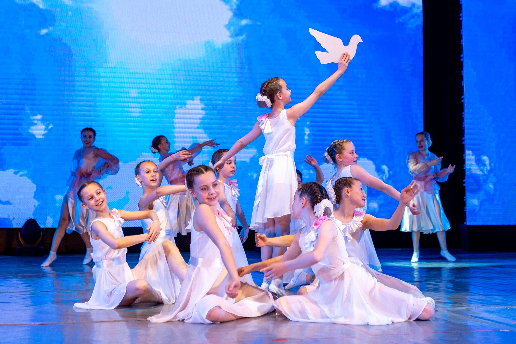 Отчетный концерт Заслуженного коллектива РФ «Жемчужинка» в Оренбурге, ДК «Россия», 2025 г. Фотограф в Оренбурге. Профессиональный фотограф