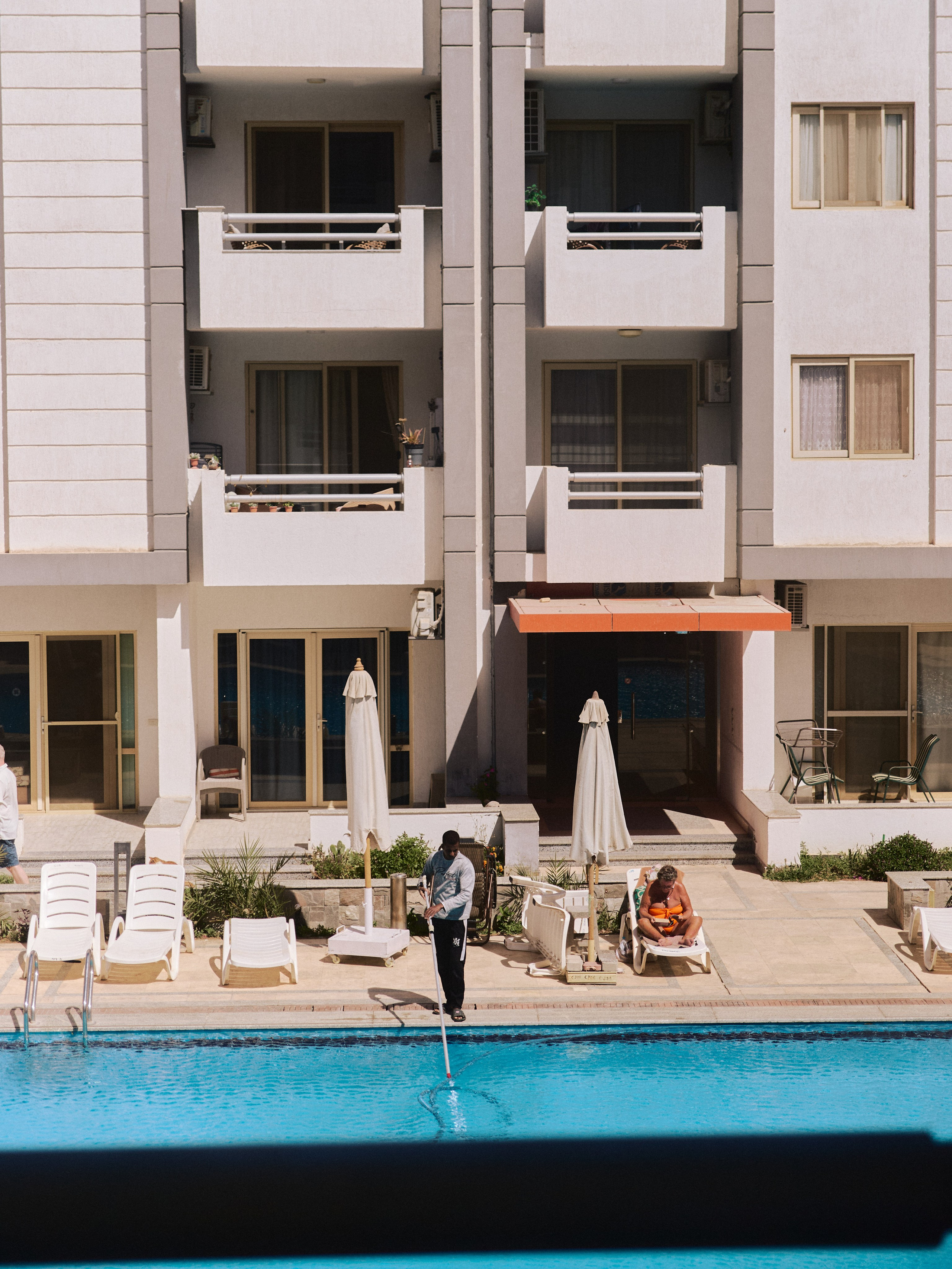 Проверяя камеру. Jorgis — фотограф в Хургаде / обучение фотографии