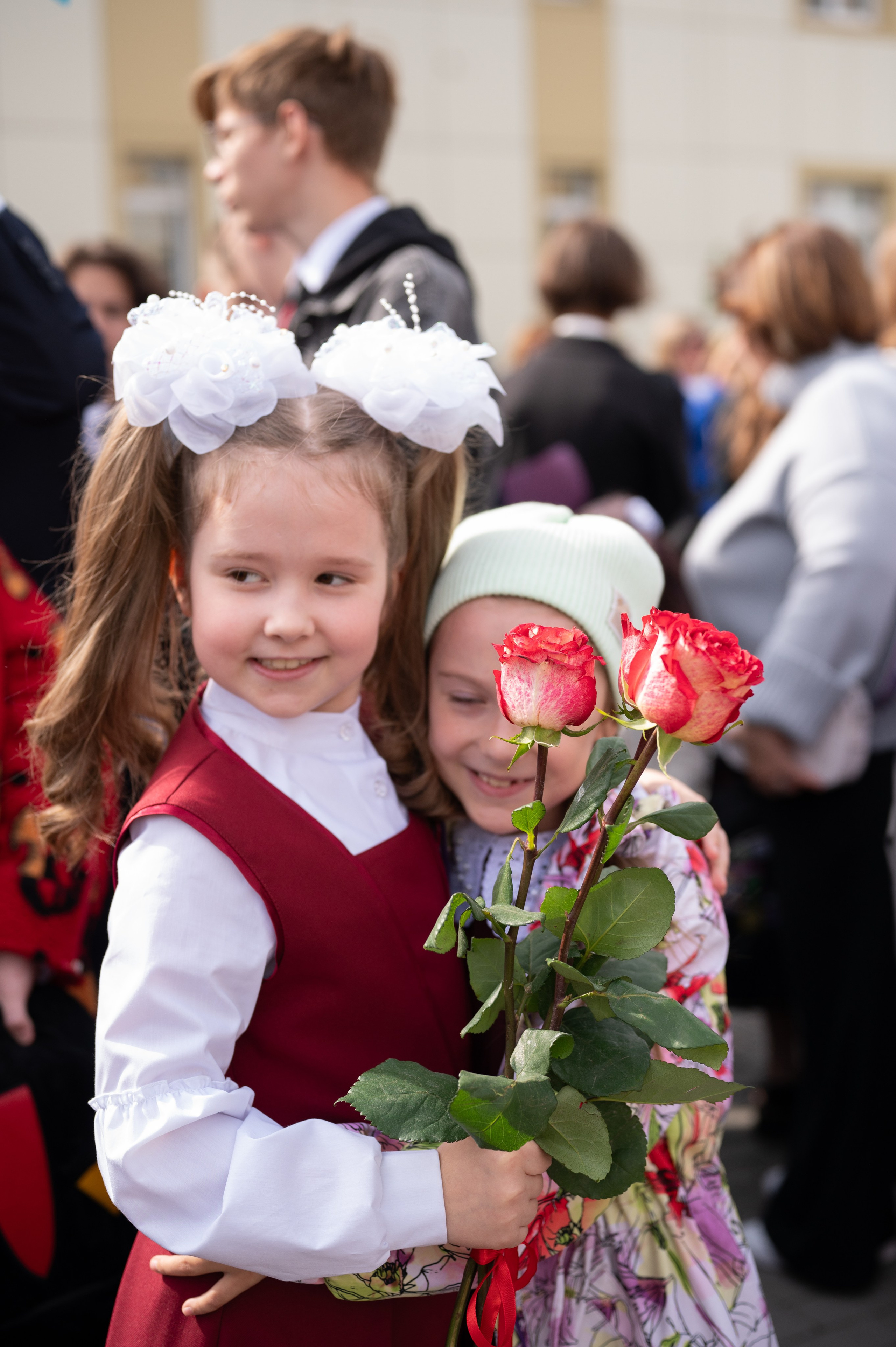 1 сентября 16 гимназия 2 класс (линейка + в классе+ на улице). Фотограф новорожденных, семейный детский в Тюмени Татьяна Морозова