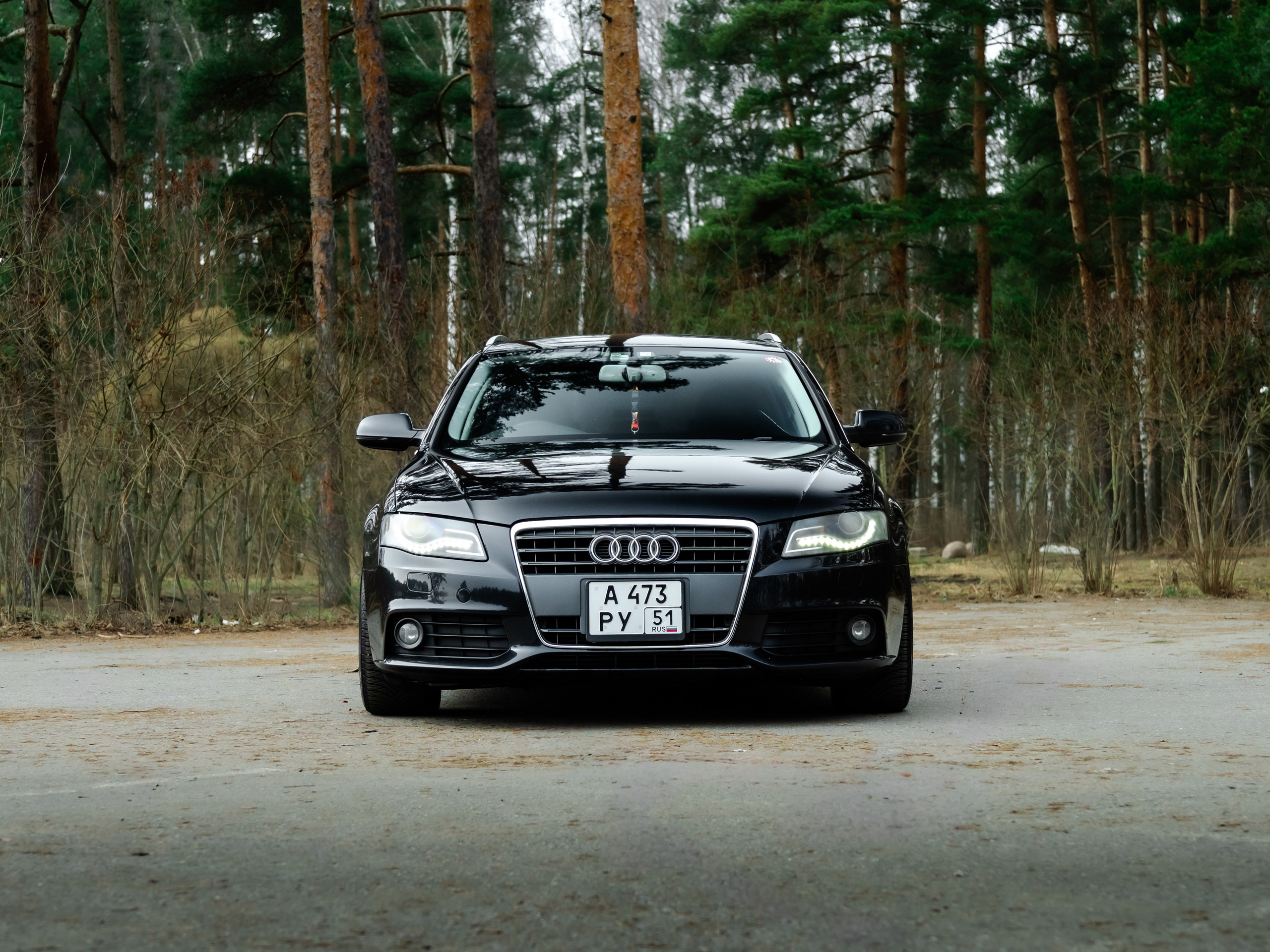 AUDI A4 B8 AVANT. Opasnophoto