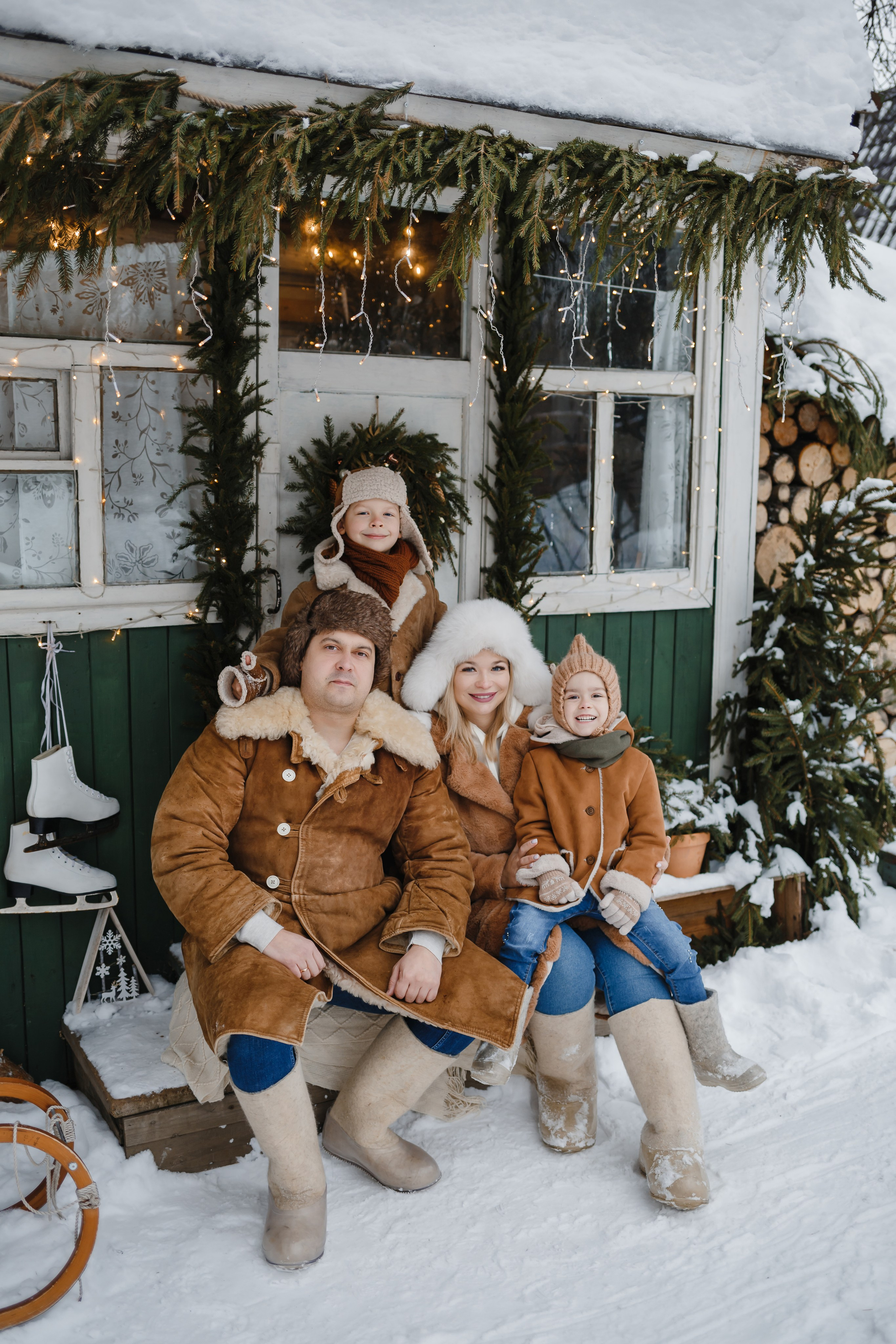 Анатолий, Ирина, Мирослав, Арина. Семейный фотограф Николаева Ольга