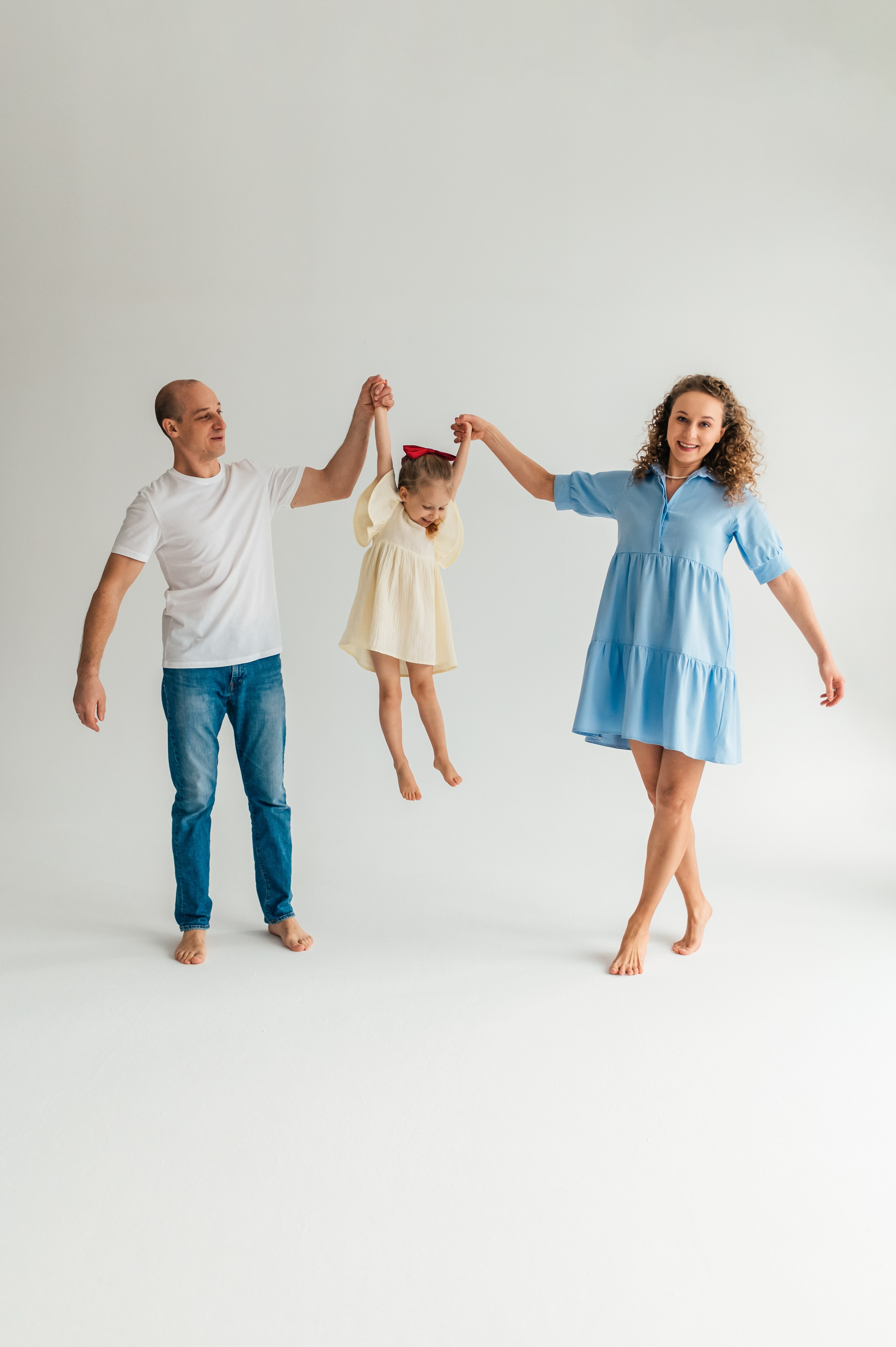 Январская егоза в фотостудии. Семейный фотограф. Lifestyle. Москва. Анастасия Михайлова