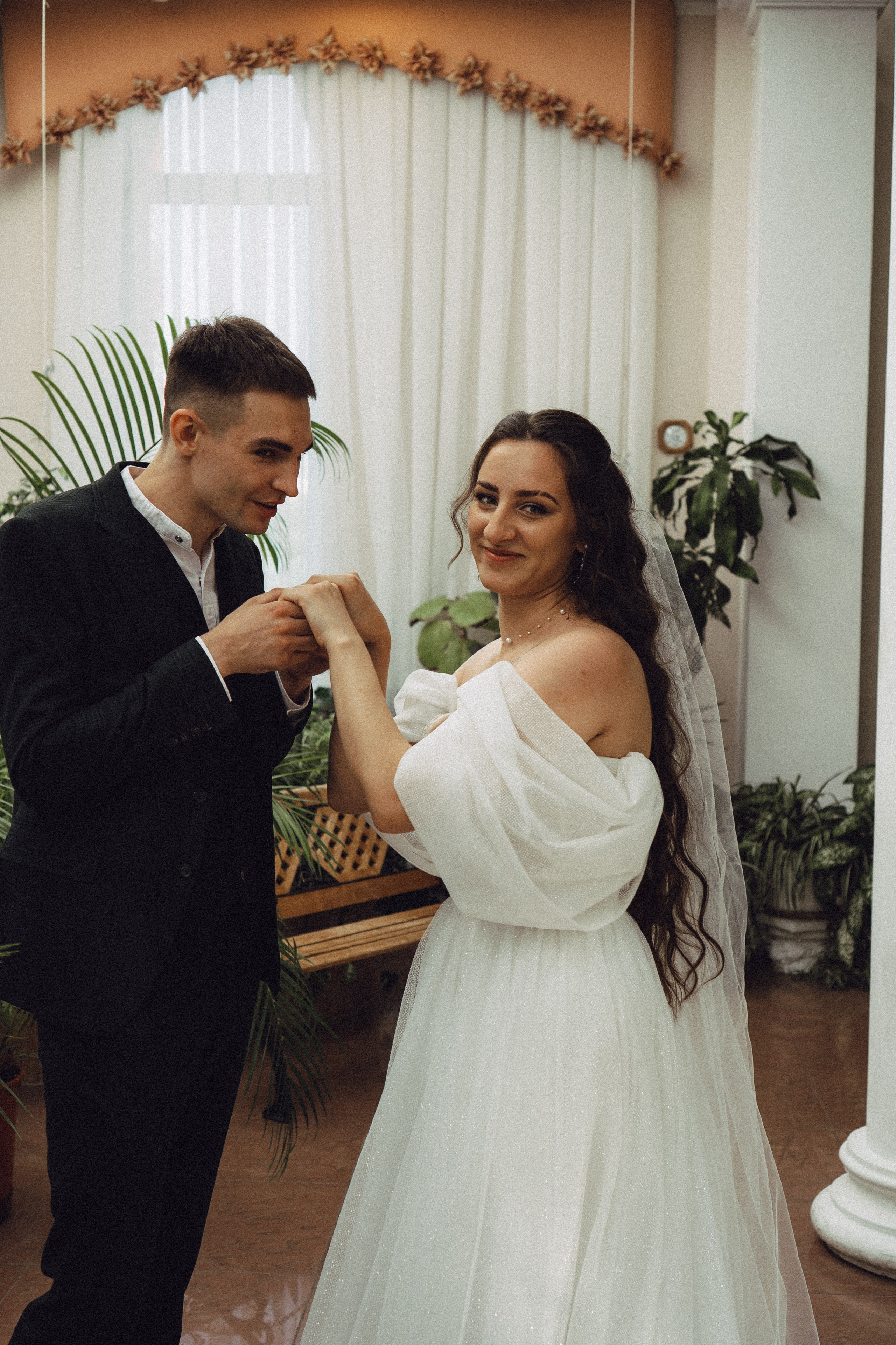 СВАДЕБНАЯ СЬЕМК В ПАРКЕ 300-ЛЕТИЯ. Профессиональный фотограф, Санкт-Петербург — Виктория Богомолова