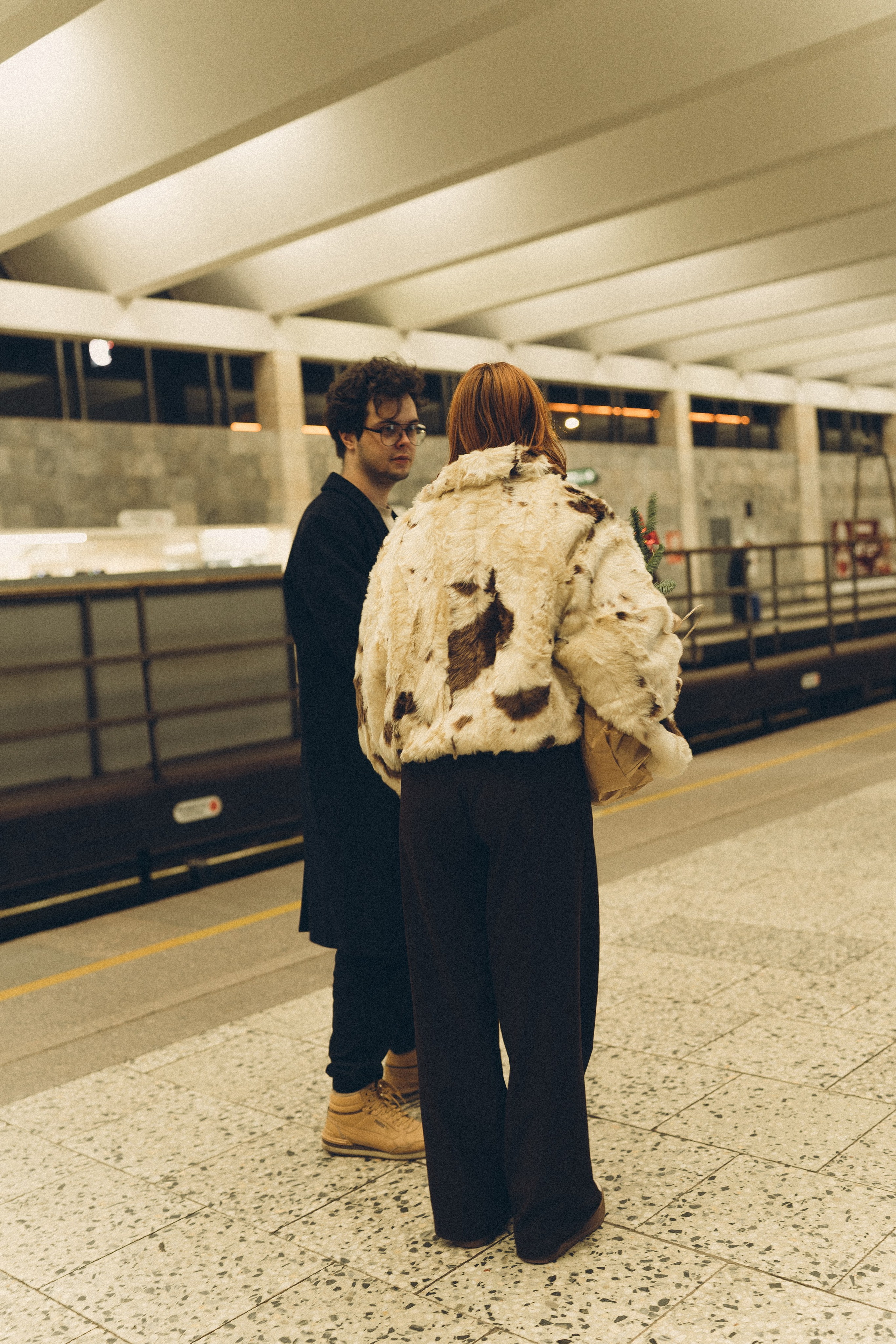 НОВОГОДНЯЯ ФОТОСЕСИИЯ ПАРЫ В МЕТРО ЛЮБОВЬ. Профессиональный фотограф, Санкт-Петербург — Виктория Богомолова