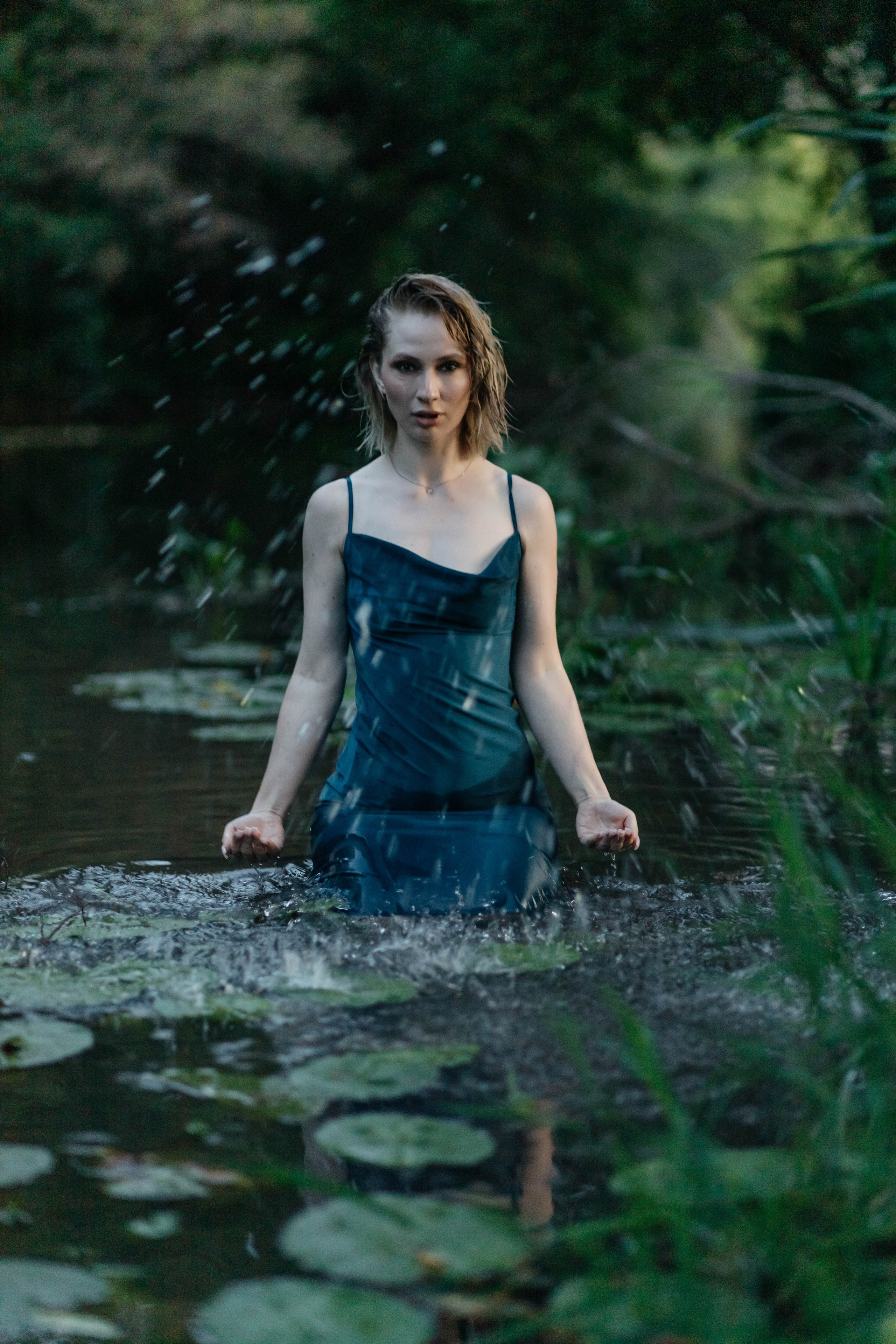 Александра фотосессия на природе. Женский фотограф в Оренбурге Ирина Заводчикова