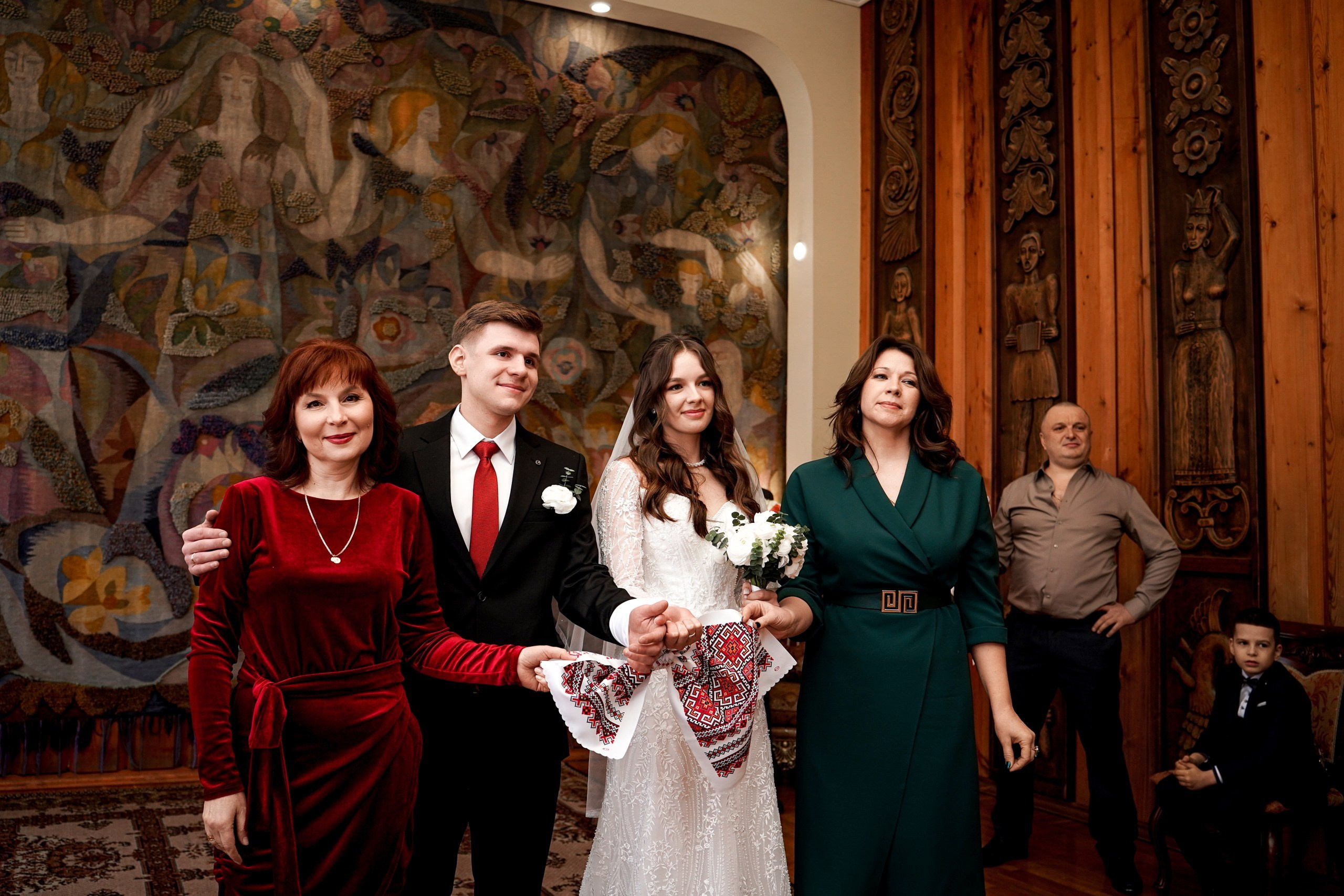 Роспись в Кировском ЗАГСе. Свадебный фотограф в Ростове-на-Дону. Таинство Крещения и Венчания, семейные фотосессии. Алёна Чёботова