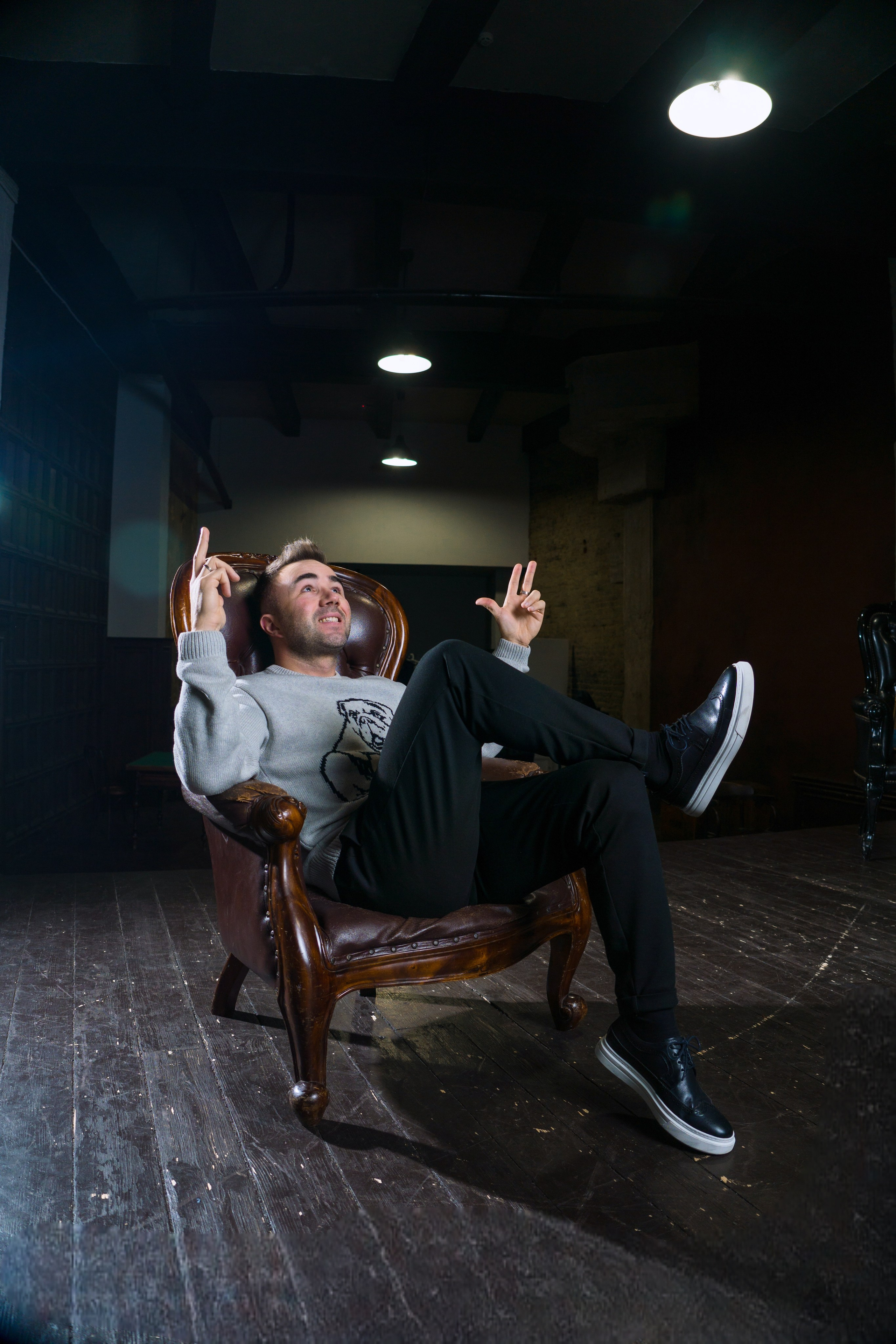 Ведущий Илья. Фотограф