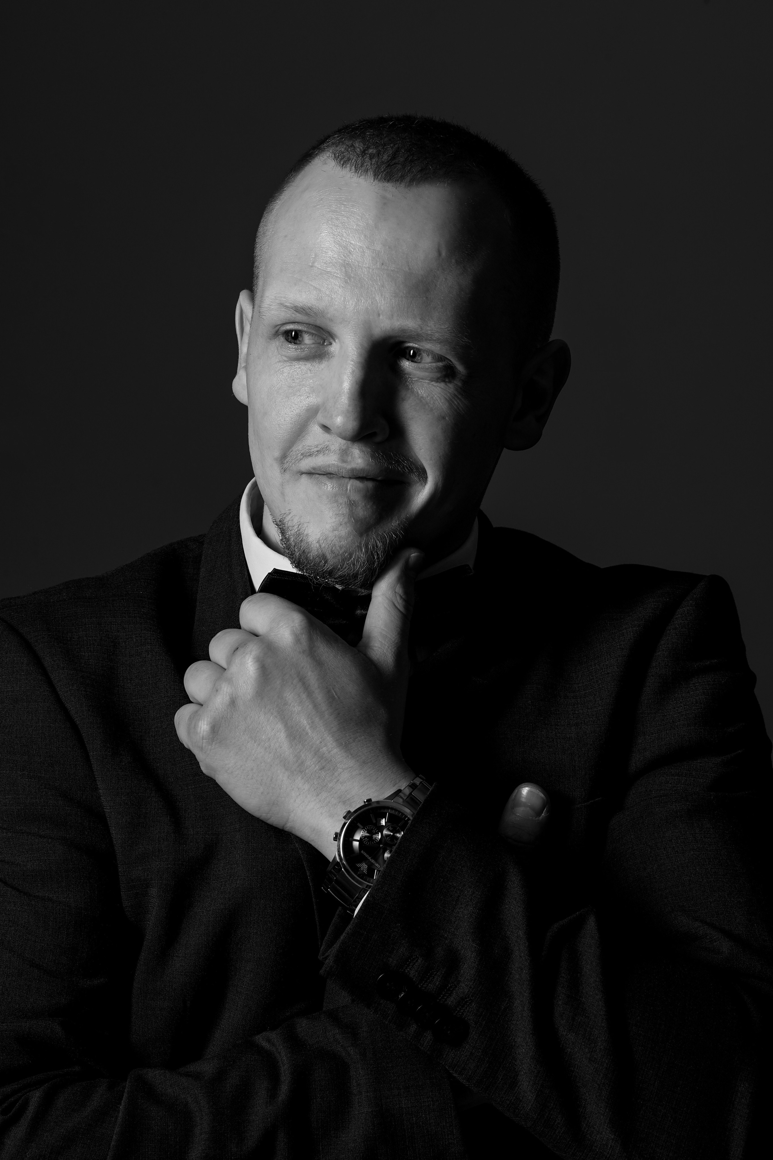 Ведущий Тимофей. Фотограф