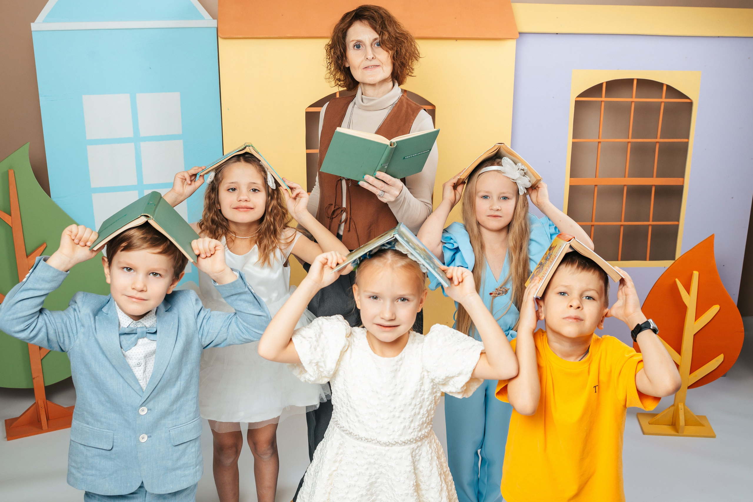 Выпускные альбомы для детского сада в Твери. Студия школьной фотографии в Твери. Выпускные альбомы в Твери