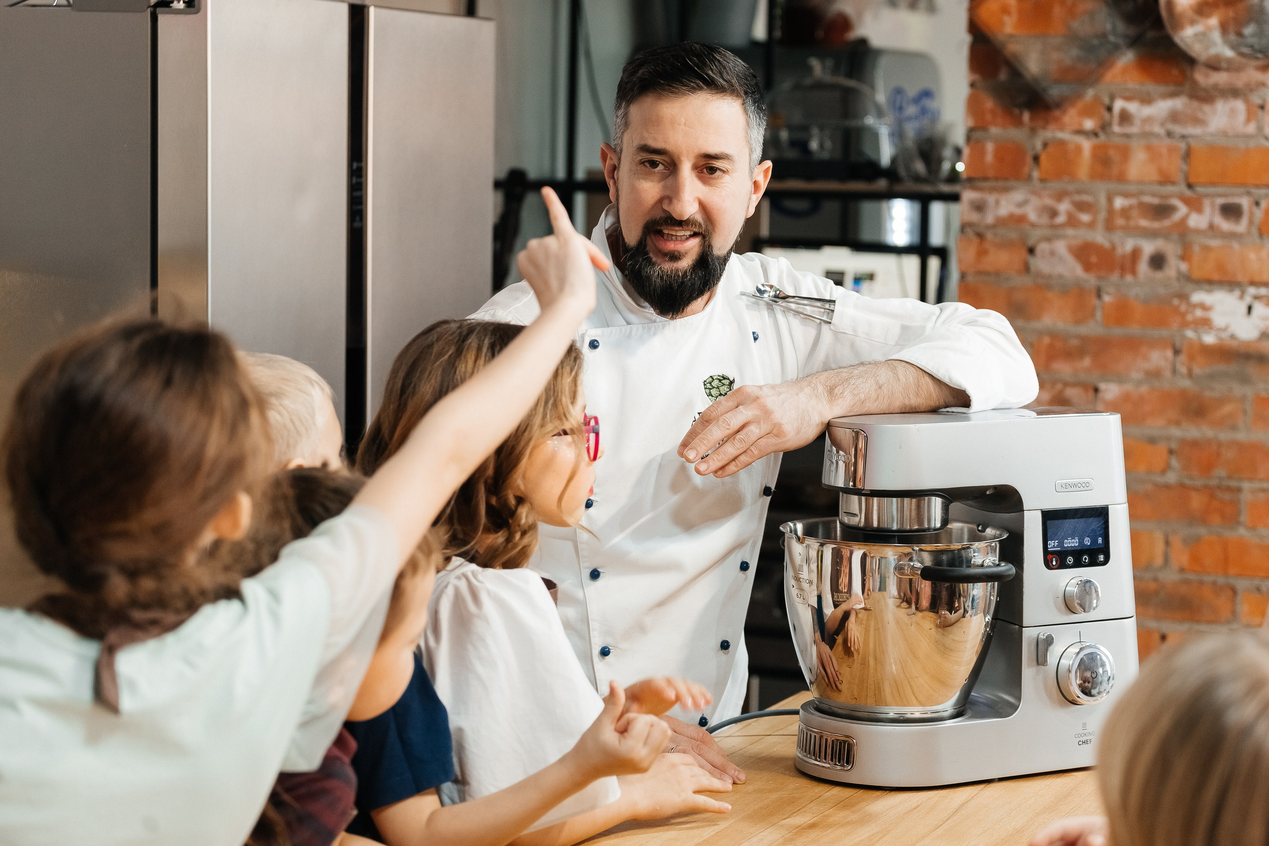 Детский мастер-класс в «АРТиШОК». Фотограф Кемерово | Сергей