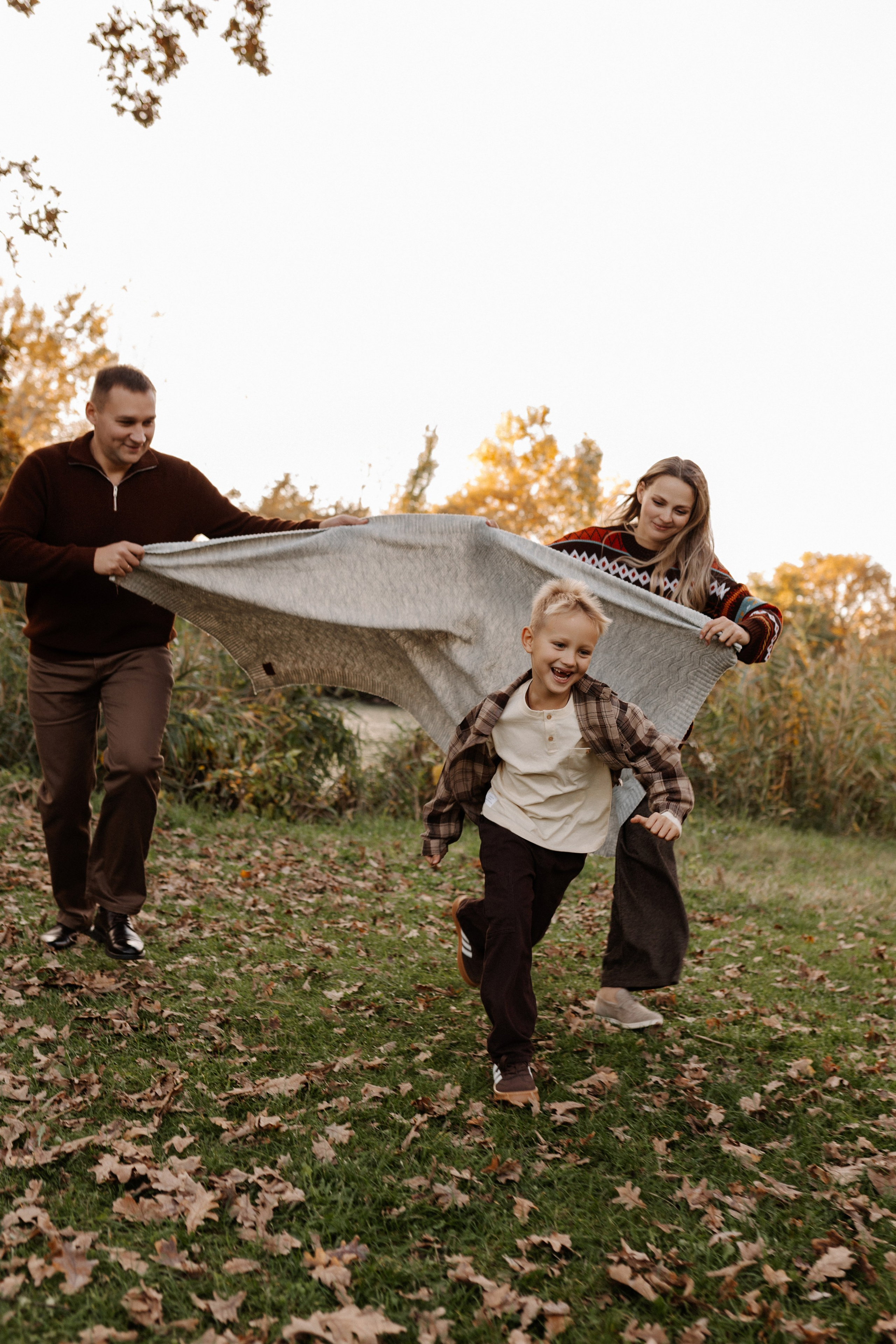 Семейная фотосессия в Краснодаре на природе, фотограф Яна Морева. Семейный фотограф в Краснодаре Яна Морева
