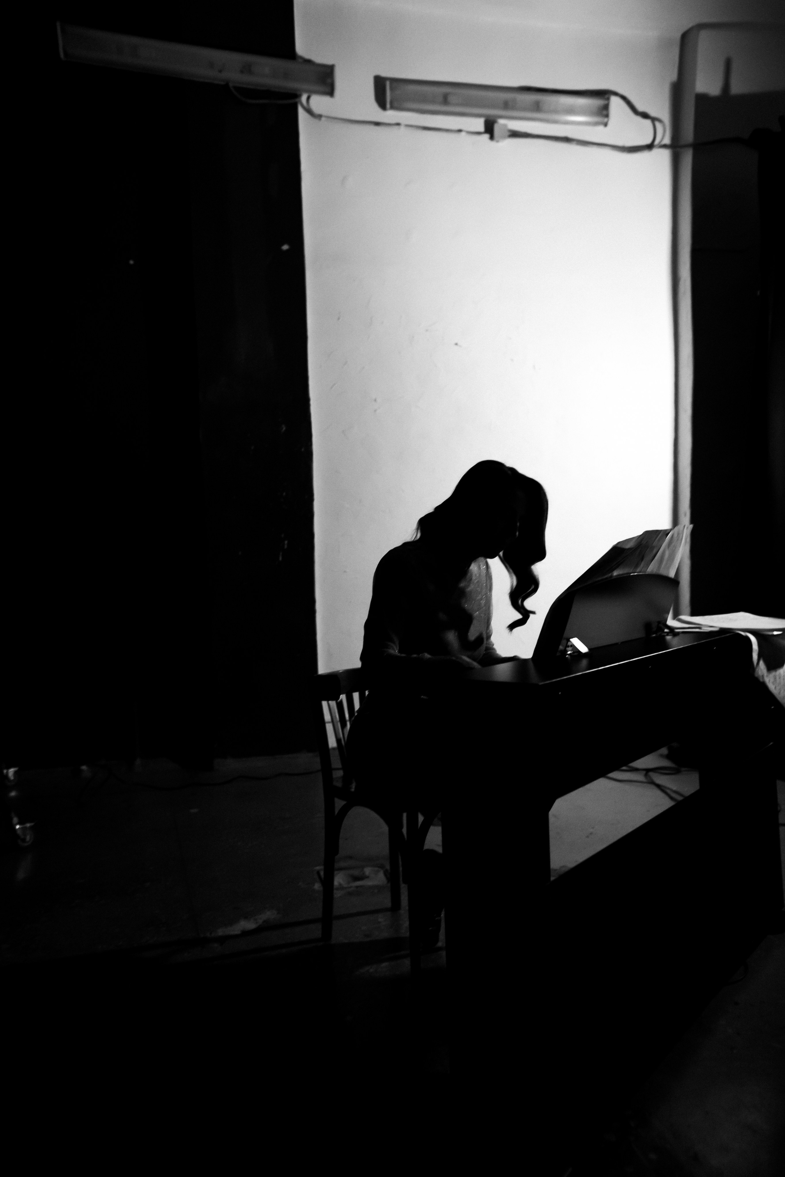 Композитор Юлия Перминова. Фотосъемка. Фотограф в Тюмени Даша Михнова. Портреты, фотопроекты, фотодни