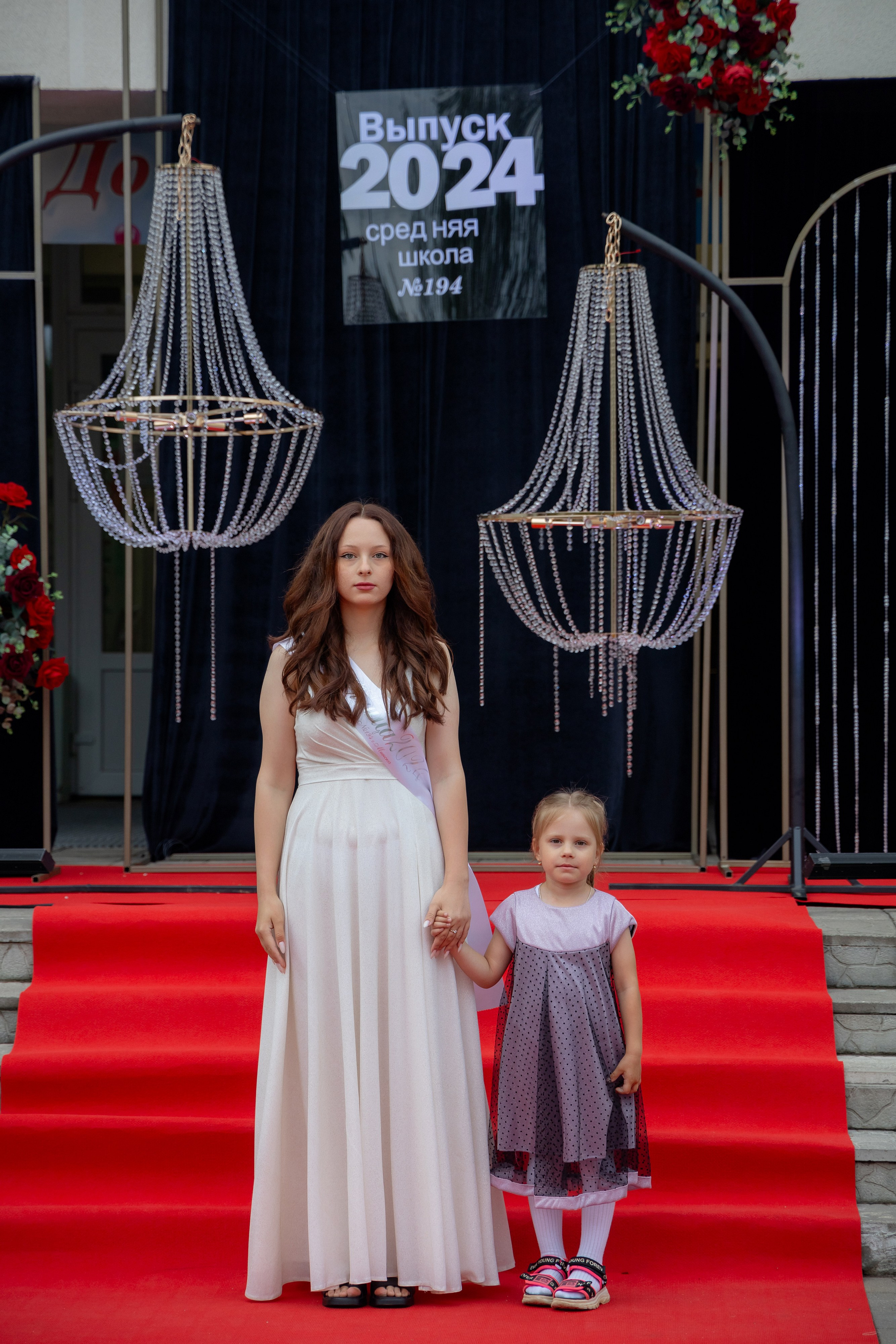 Школьный выпускной 2024 год в Соколе (Минск). Свадебный фотограф в Минске/Беларуси Сергей Спиридонов