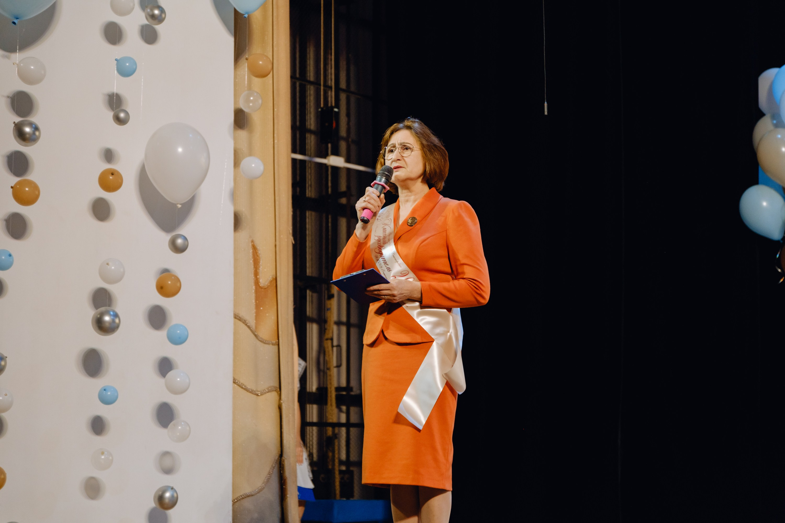 Последний звонок 11 класс. Фотограф Софья Володкина