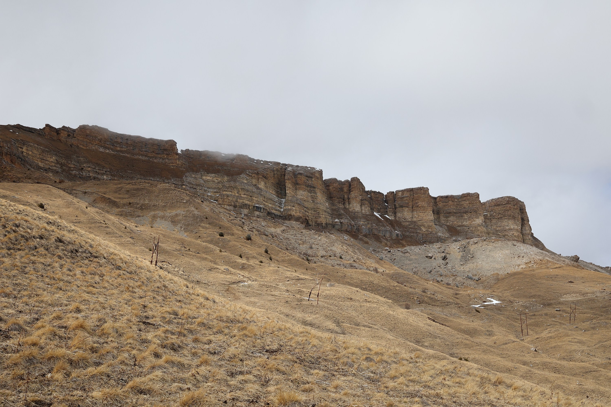 Репортажная фотосъемка выезда на эндуро мотоциклах в Кисловодск с НашиТуры. Плато Бермамыт