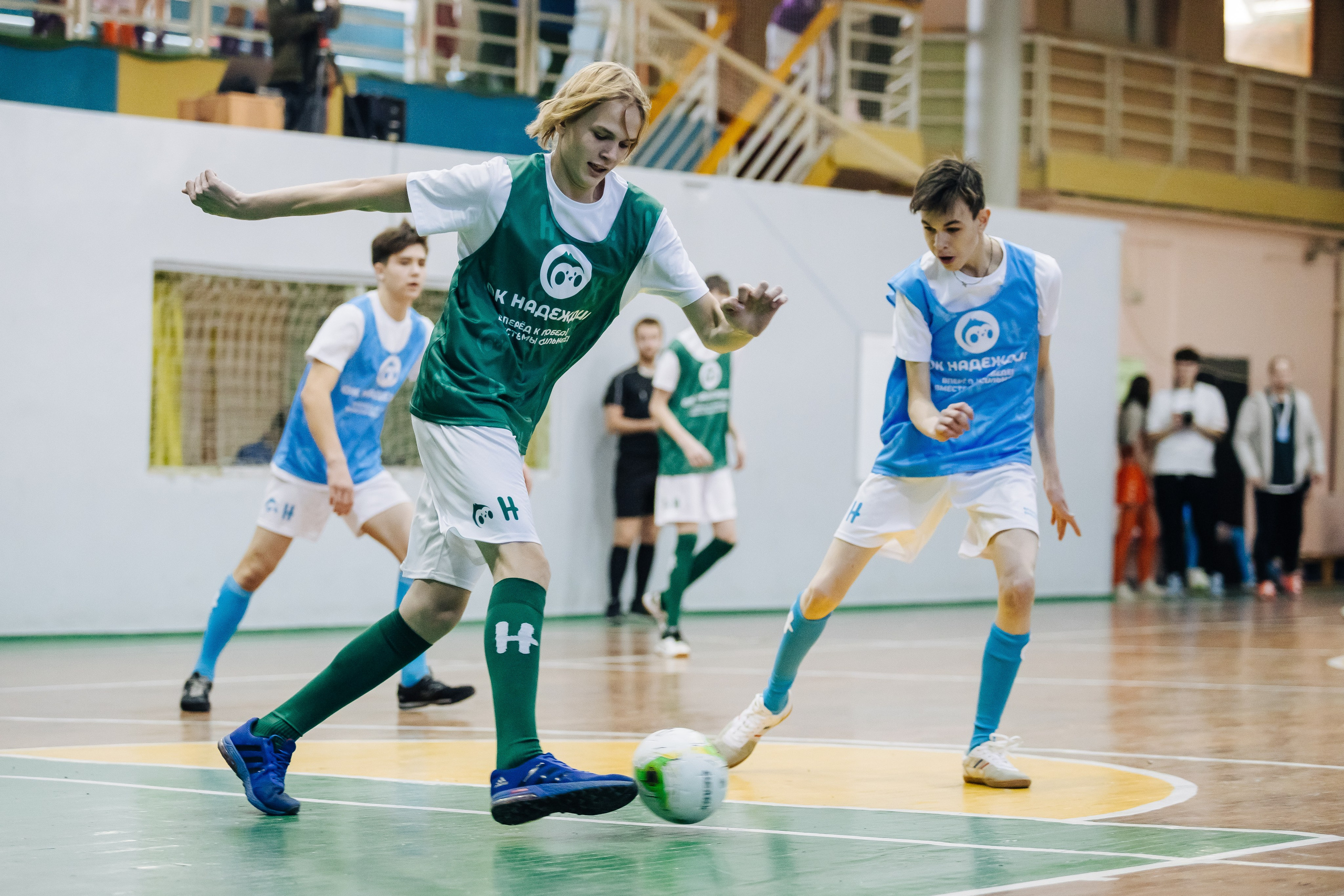 Турнир по футболу среди команд школ-интернатов Магнитогорска «Надеждик CUP» // 08.12.2024. Денис Прохоров Фотограф в г. Магнитогорск