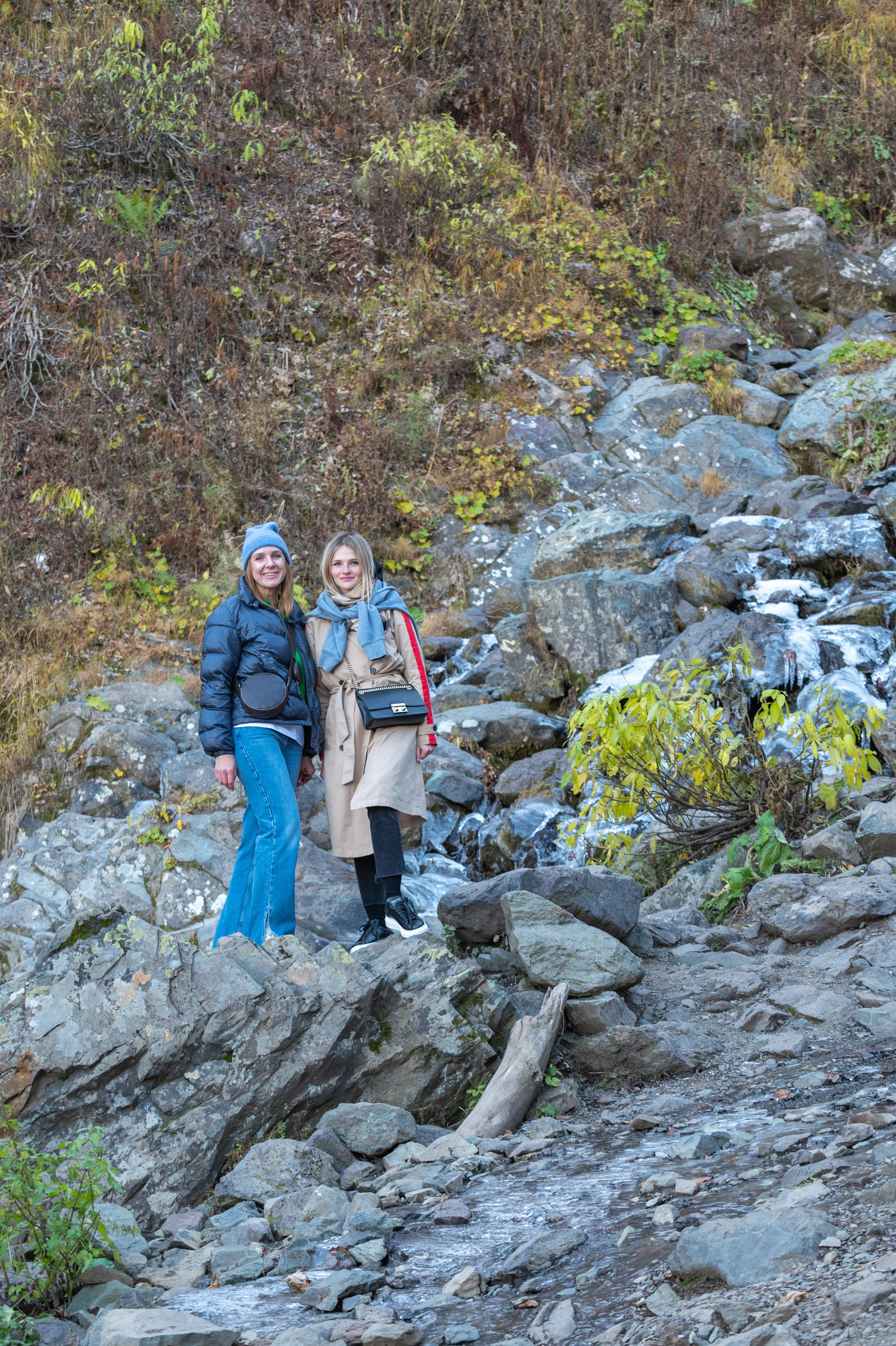 Mice мероприятие — прогулка на водопад Поликаря на курорте Красная Поляна. Репортажный фотограф в Красной Поляне и Сочи Павлюченко Екатерина