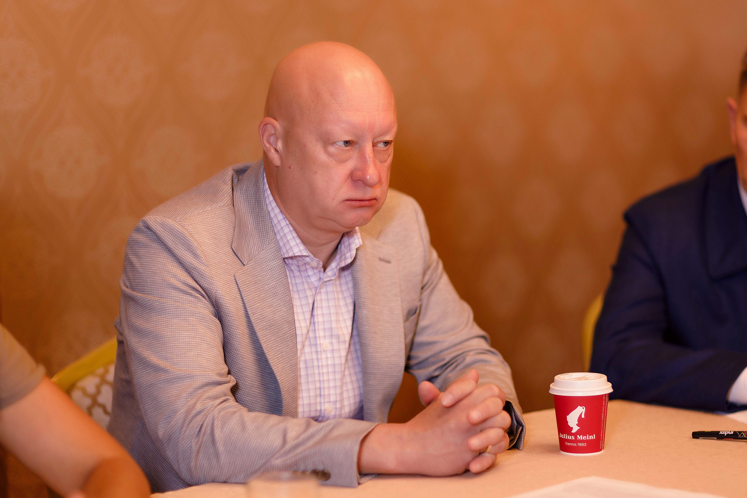 Лучший водитель троллейбуса России — 2024. Портретный и репортажный фотограф в Чебоксарах Андриян Чаркин