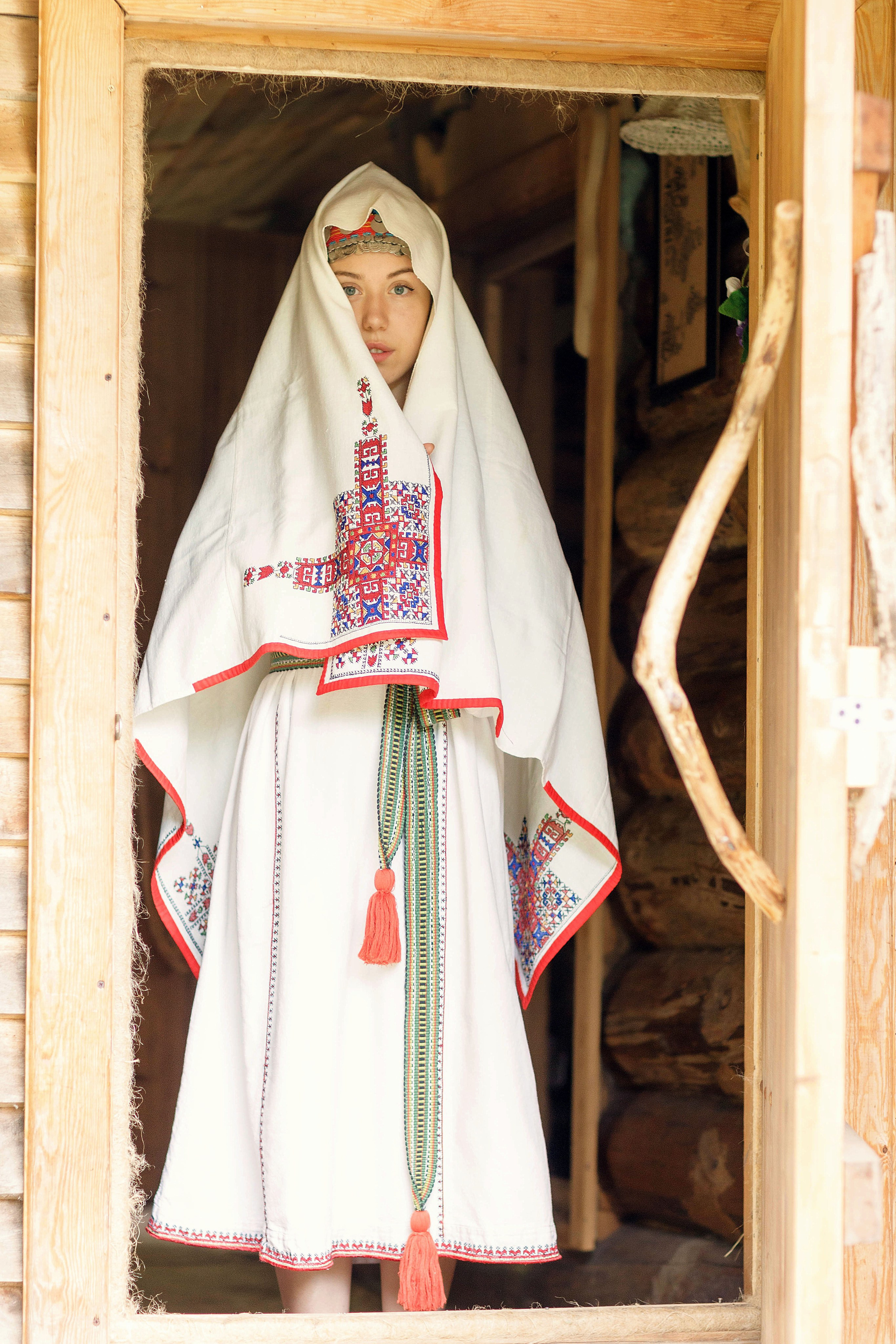 Фотосессия с Аней в этнокомплексе Ясна. Портретный и репортажный фотограф в Чебоксарах Андриян Чаркин