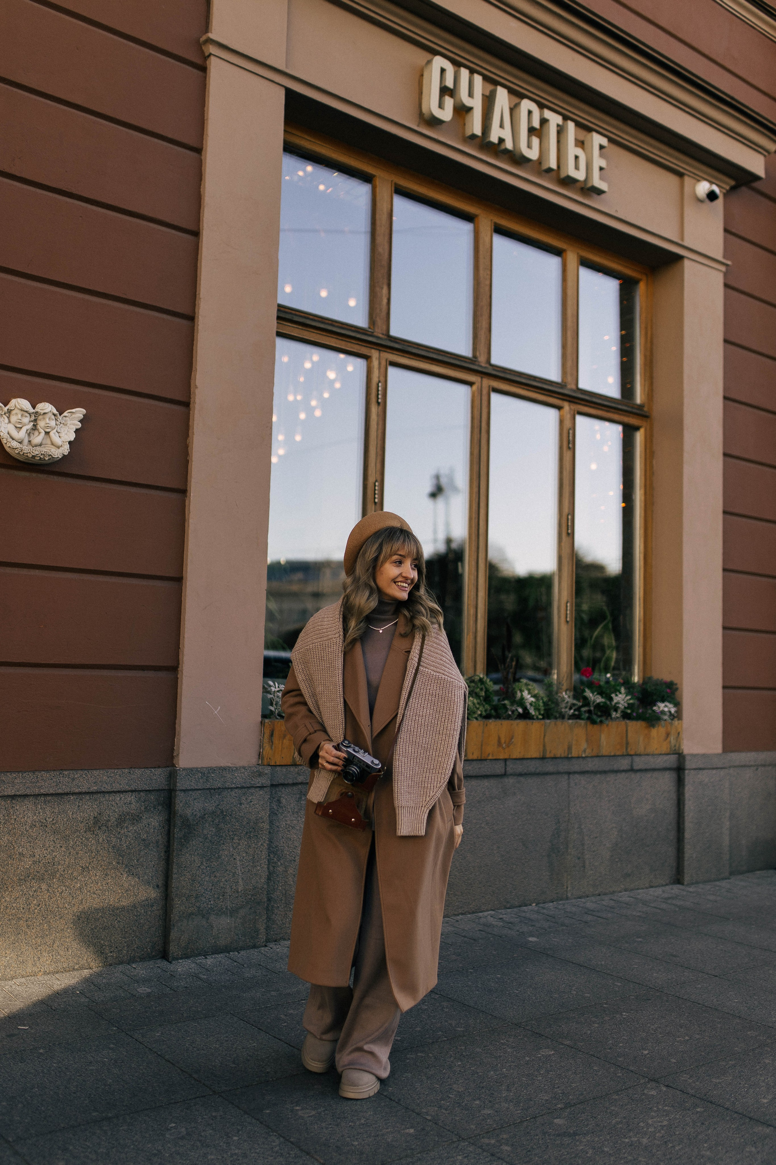 Оленька Гладченко. Главная