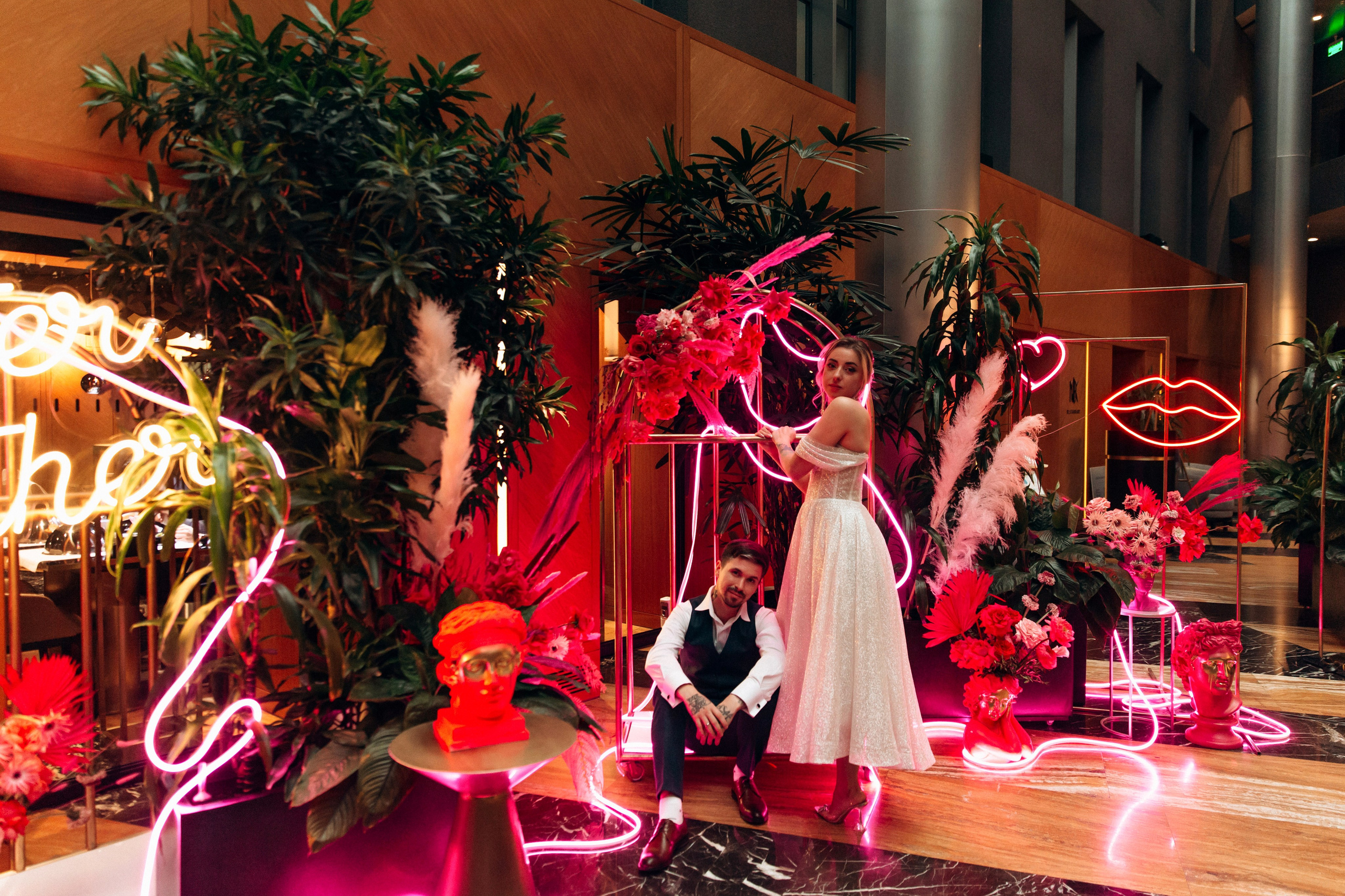 Неоновая свадьба. Свадебный фотограф в Санкт-Петербурге Вика Стукачева
