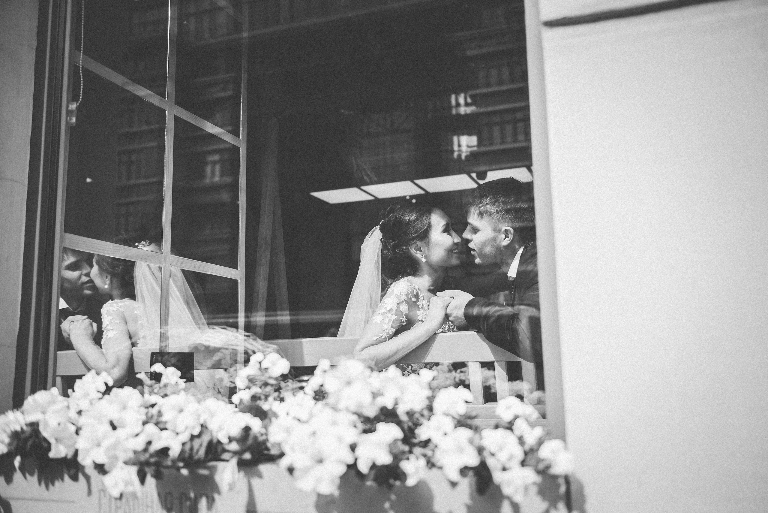 Свадьба для любителей ч/б фото. Артем и Айна. Свадебный и семейный фотограф София Невская