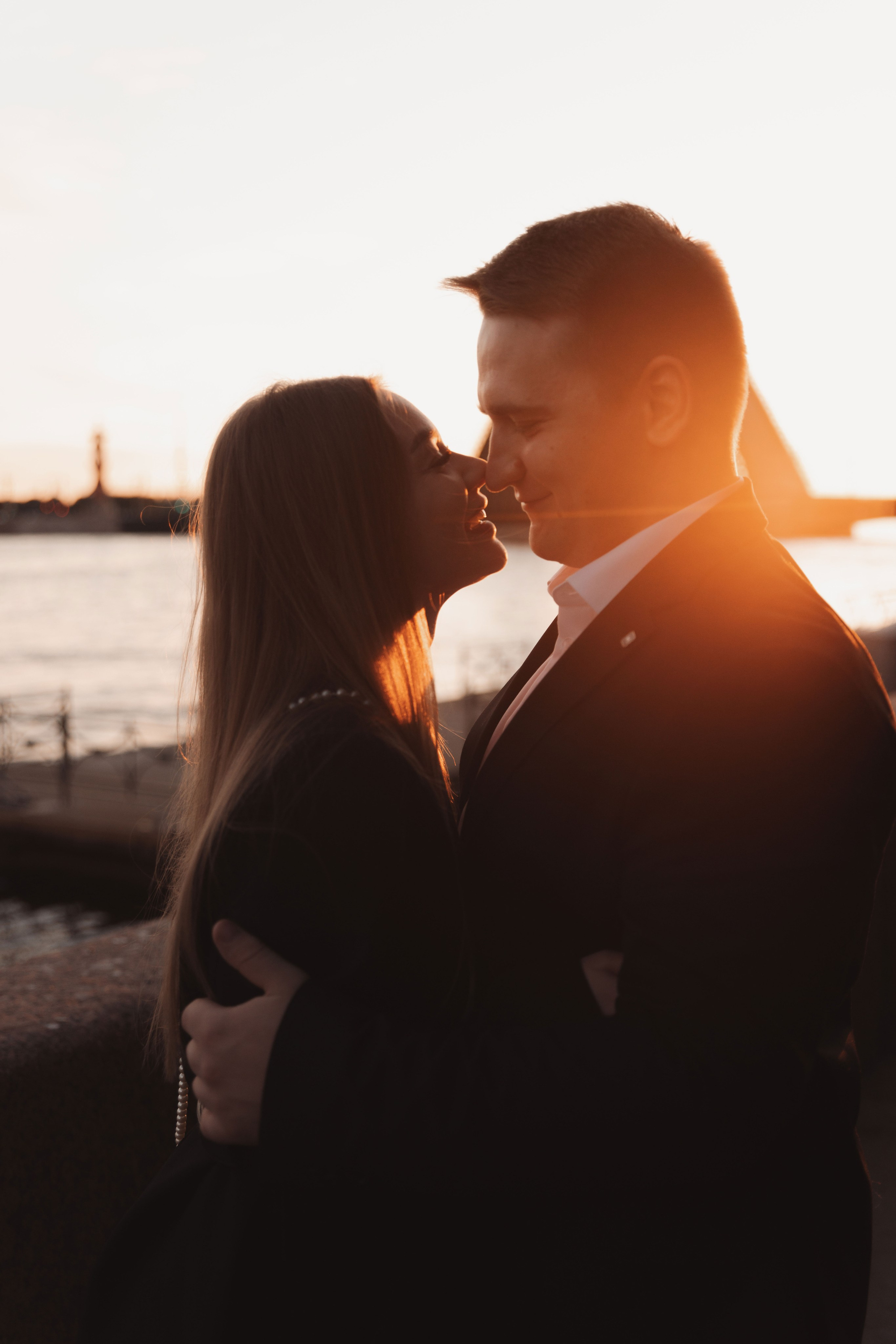 Момент счастливой любви. Свадебный фотограф Питер СПБ Индивидуальные, парные, свадебные съёмки