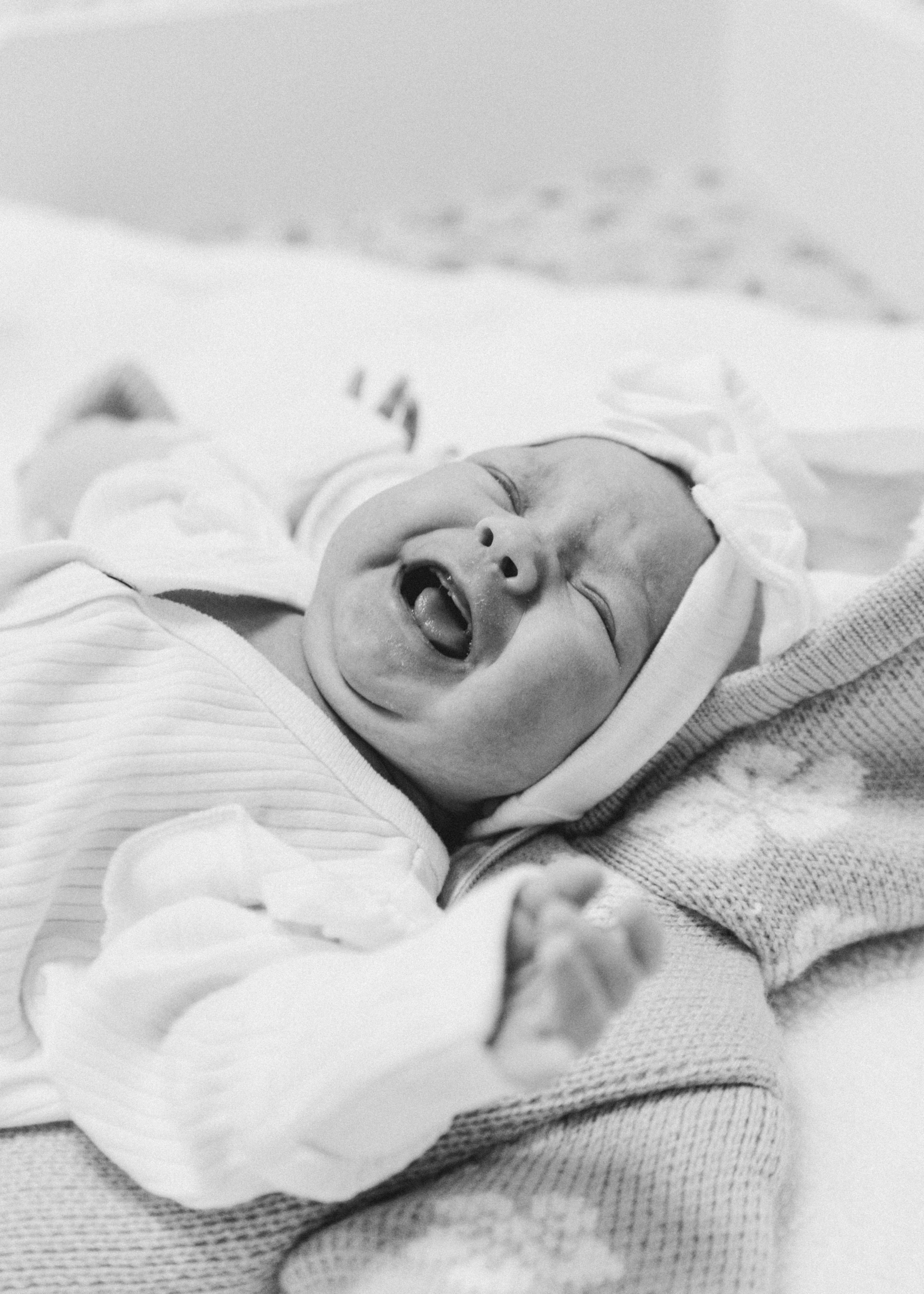 Выписка Алины и Евы из перинатального центра № 2. Семейный фотограф Софи Симакова в Волгограде и Волжском