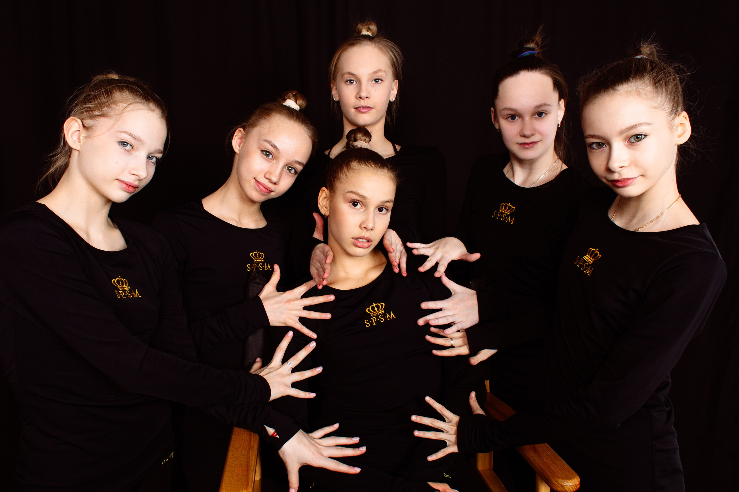 Фотографии Спортсменок в студии. Гимнастки сборной России фото. Групповое фото в Нижнем Новгороде.