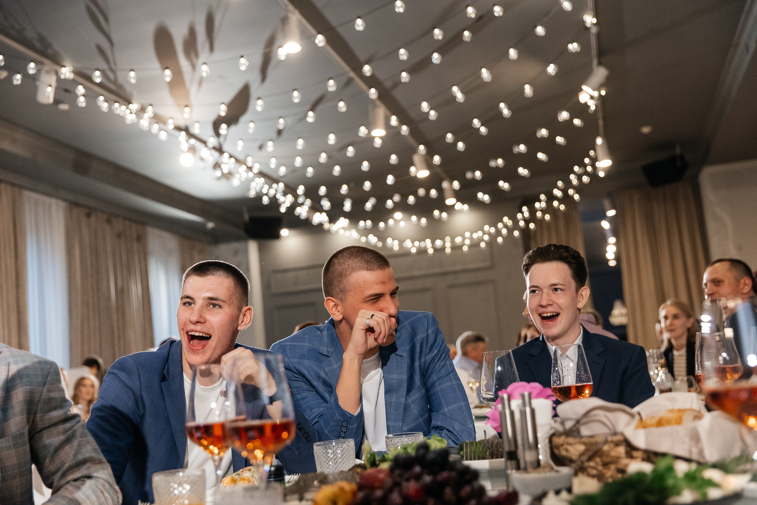 2023-06-23 Выпускной МБОУ СОШ № 10. Фотограф в Красноярске