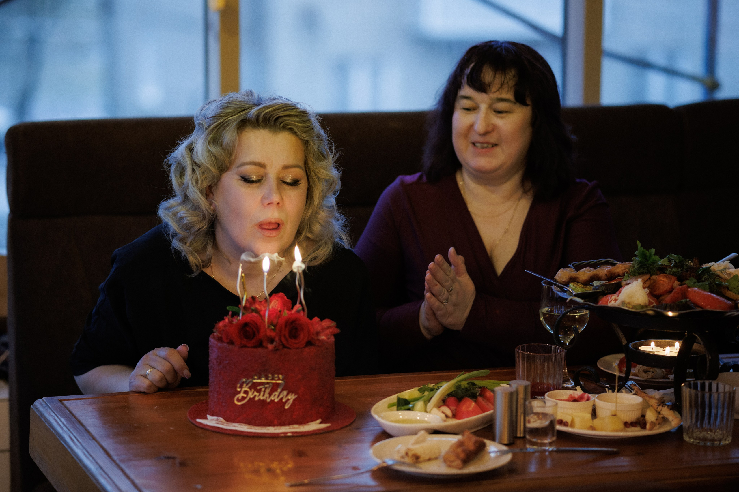 Неожиданная фотосессия для именинницы Ольги. Свадебный и семейный фотограф в г. Волхов Алексей Кочерыжкин