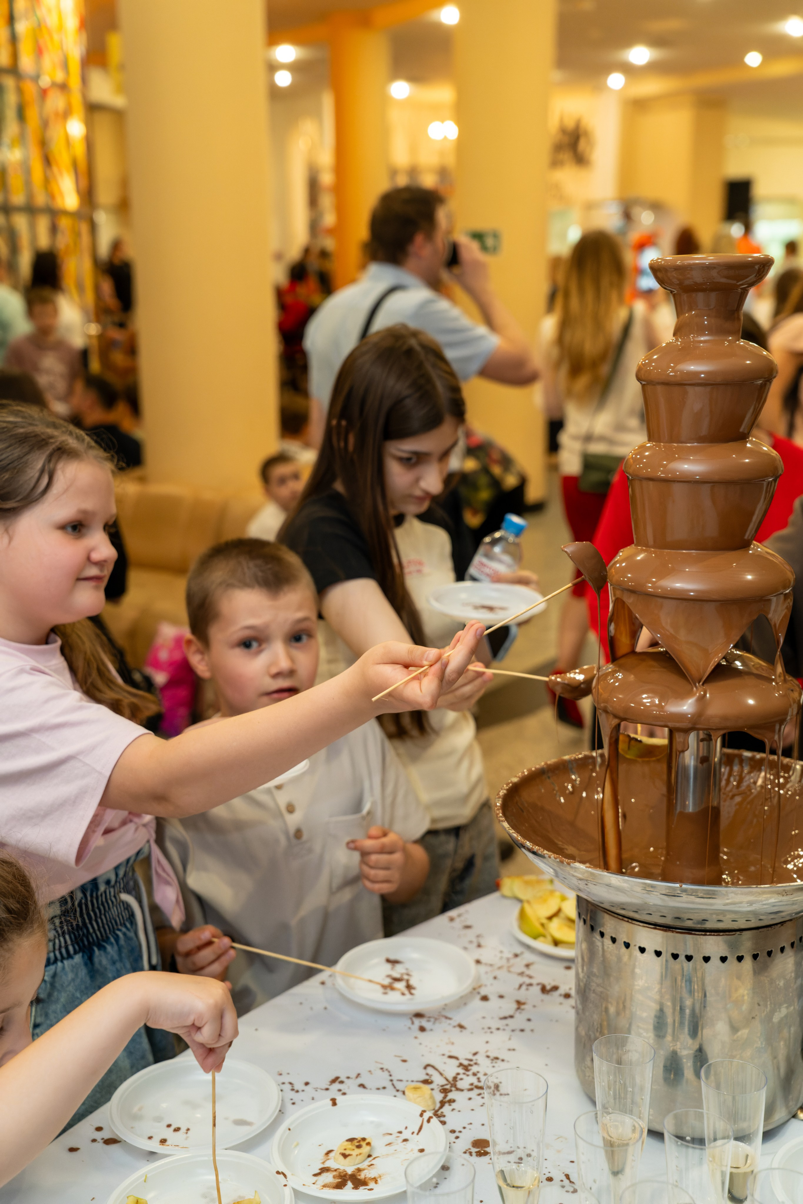 Съёмка благотворительного спектакля «Новая история деревянного мальчика». «Студия DRONAVT`s» — видеосъёмка и фотография г. Москва