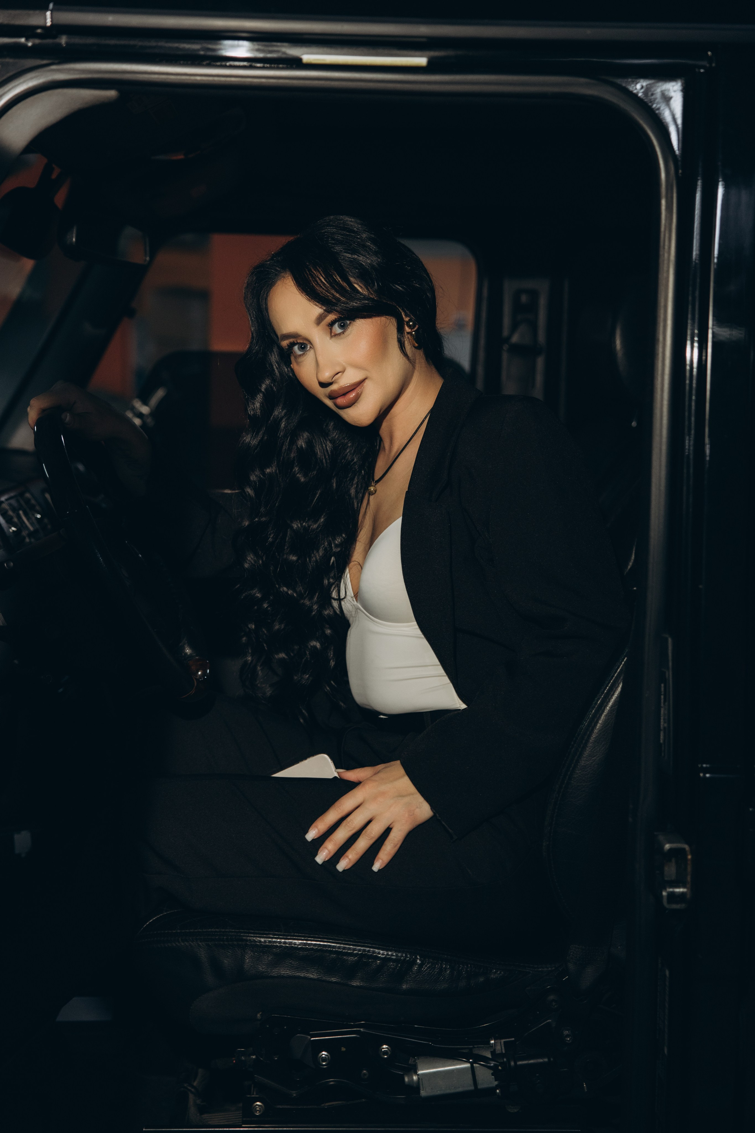 На парковке. Свадебный, семейный фотограф в Иркутске Светлана Макаричева