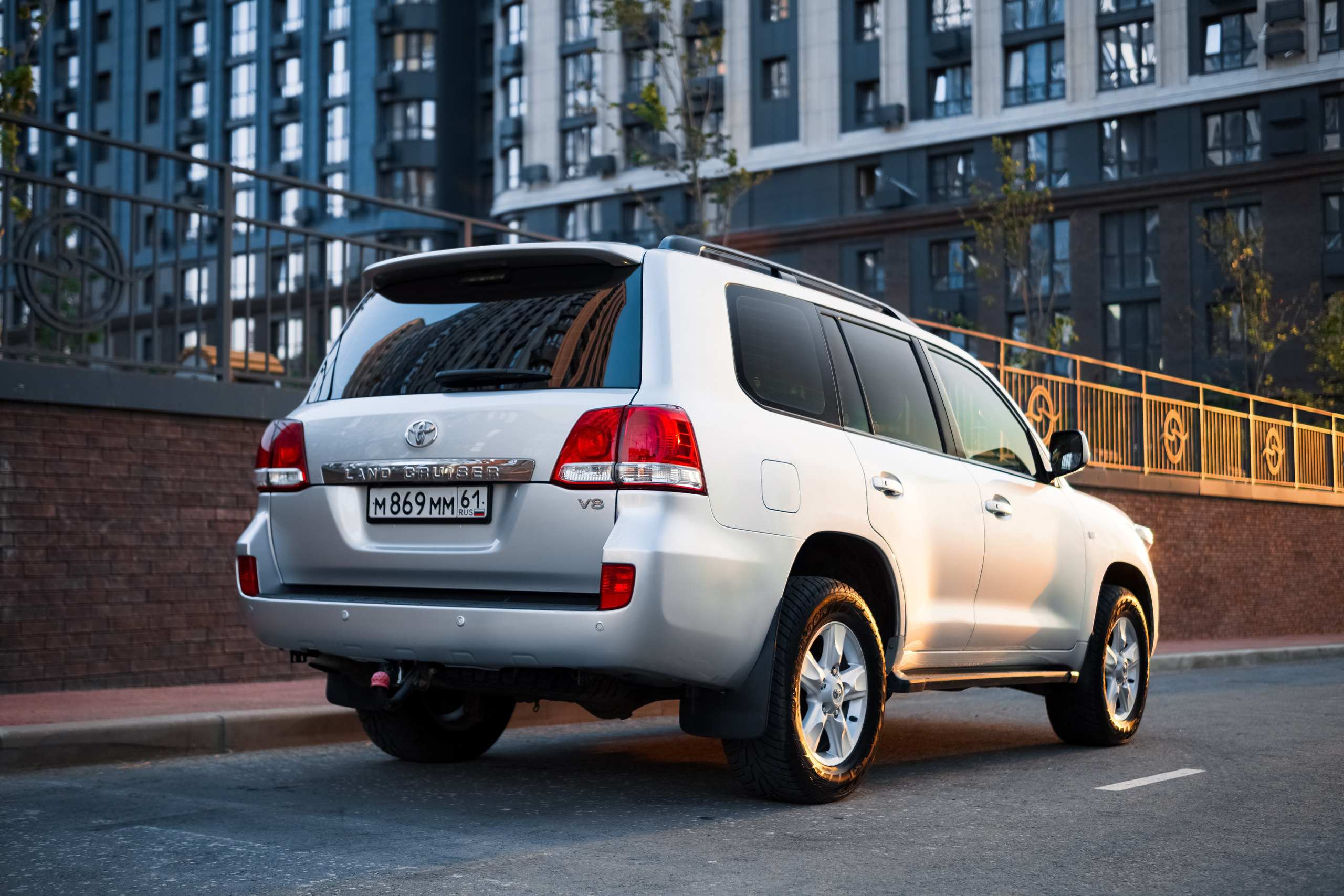 Toyota Land Cruiser 200. AutoAlexArt