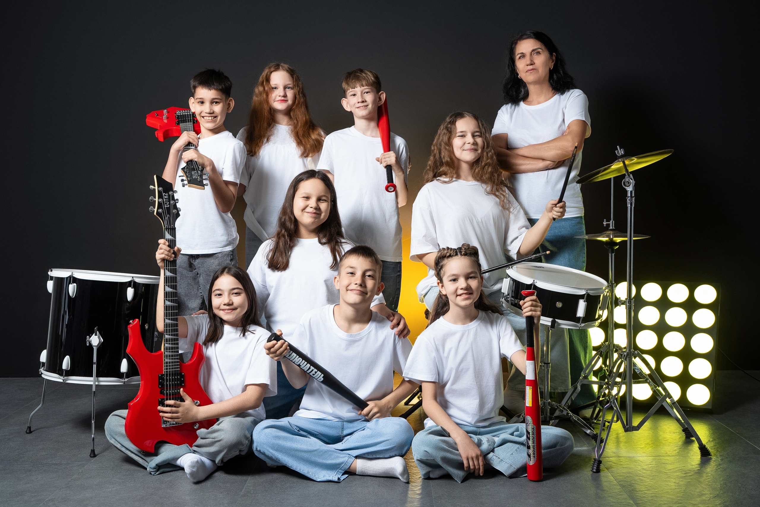 Выпускная фотосессия в фотостудии. Выпускные альбомы Нижнекамск Набережные Челны Фотостудия Небо