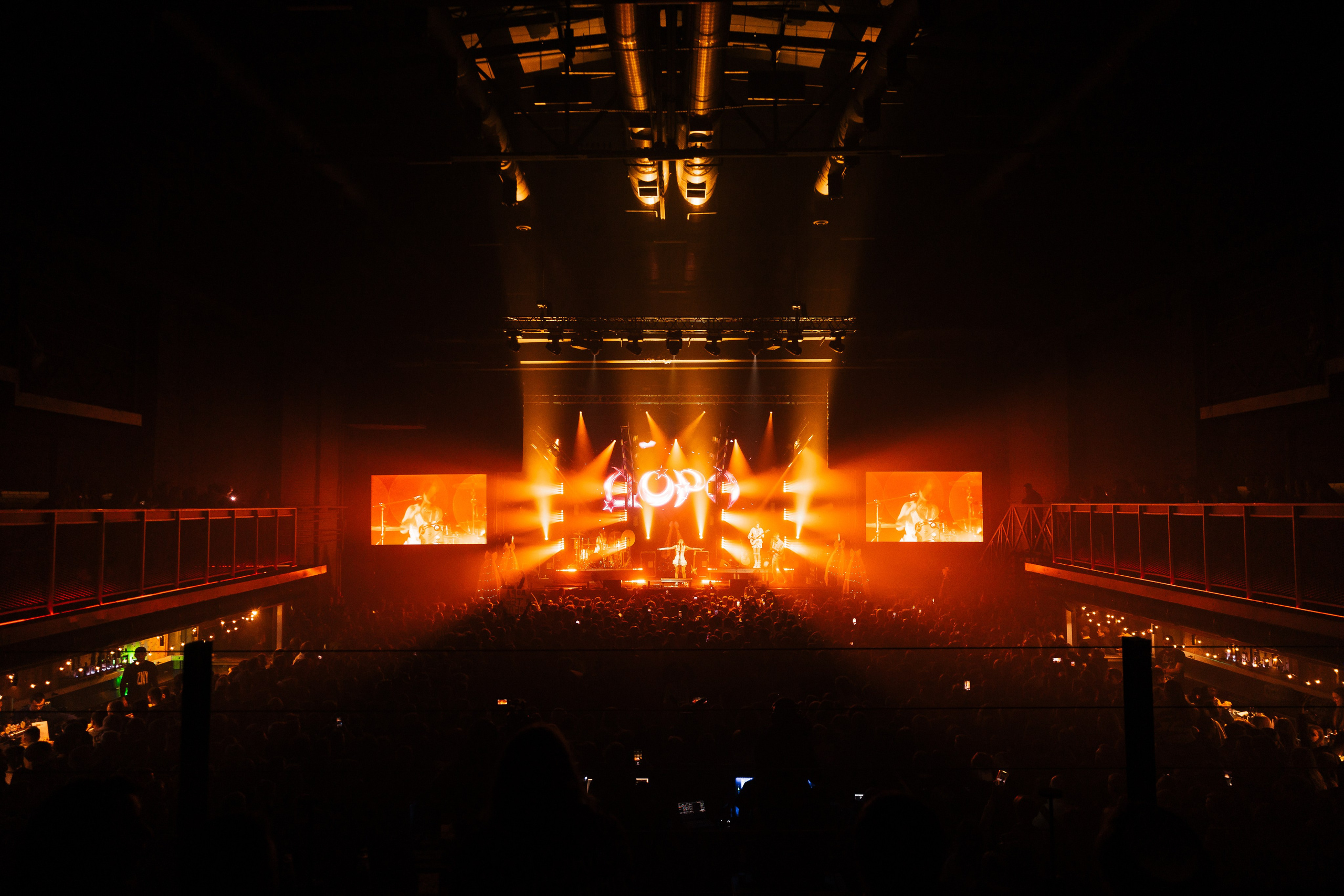 ДОРА В КЛУБЕ 1930 07-08.01.24. Концертный и репортажный фотограф в Москве и Санкт-Петербурге Мария