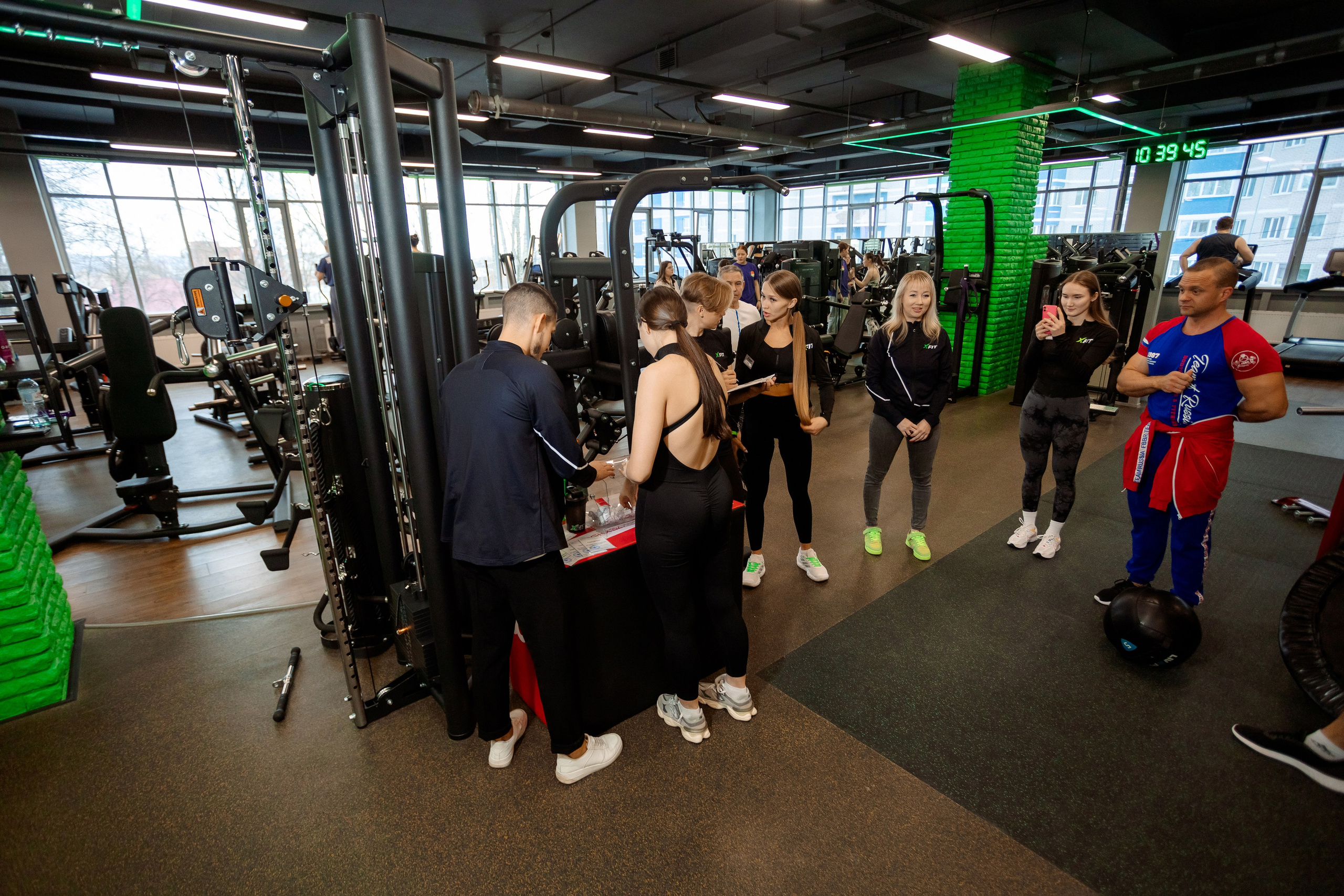 РЕПОРТАЖ: ФИТНЕСС-КЛУБ X-FIT. Профессиональный фотограф в Ижевске Леша Петров