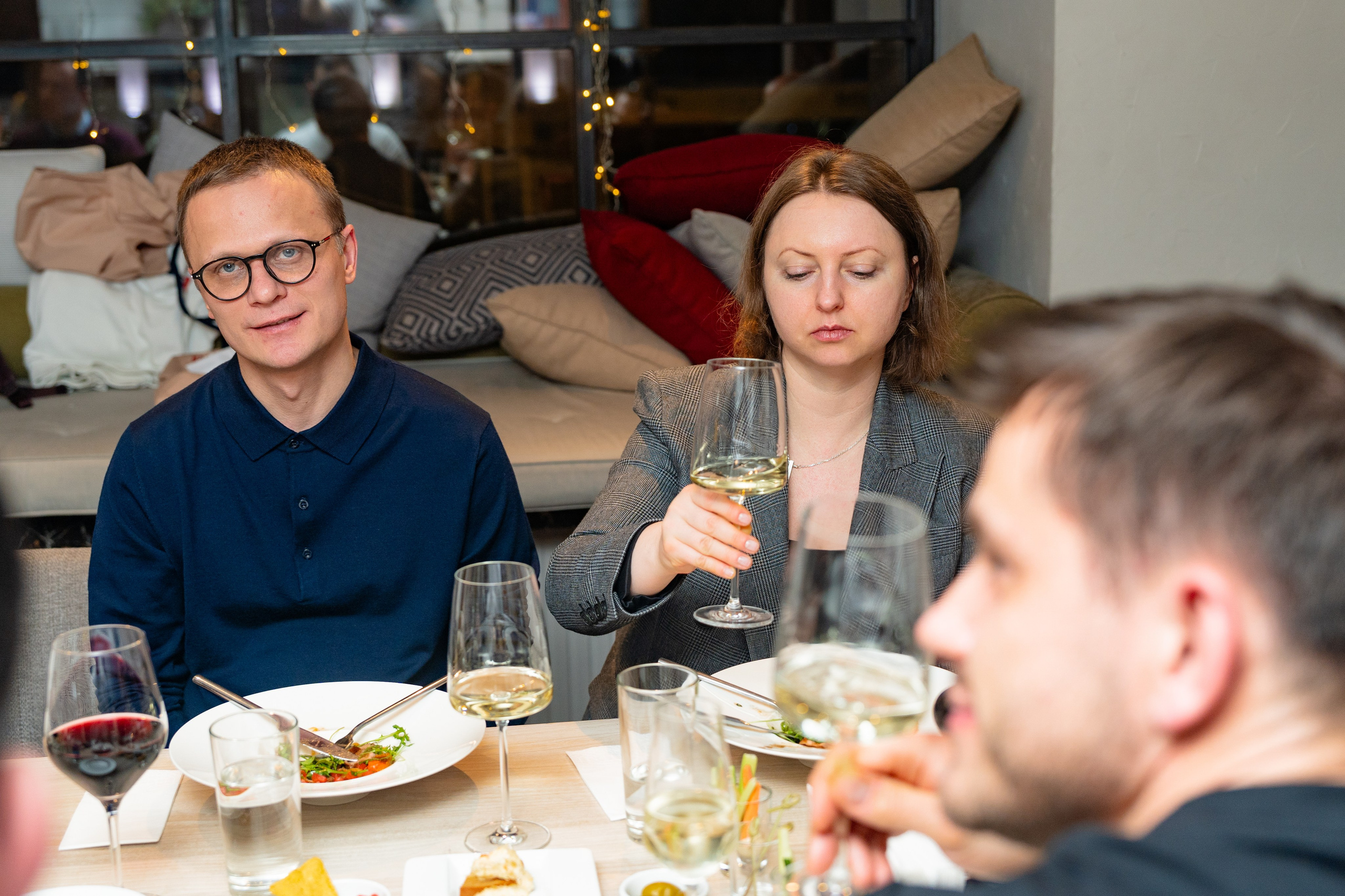 NOVIKOV SCHOOL — Умами зал. Фотограф Никита Комаров