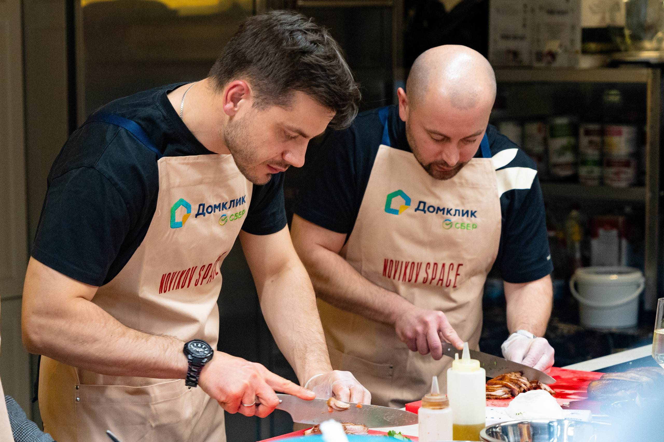 NOVIKOV SCHOOL — Умами зал. Фотограф Никита Комаров