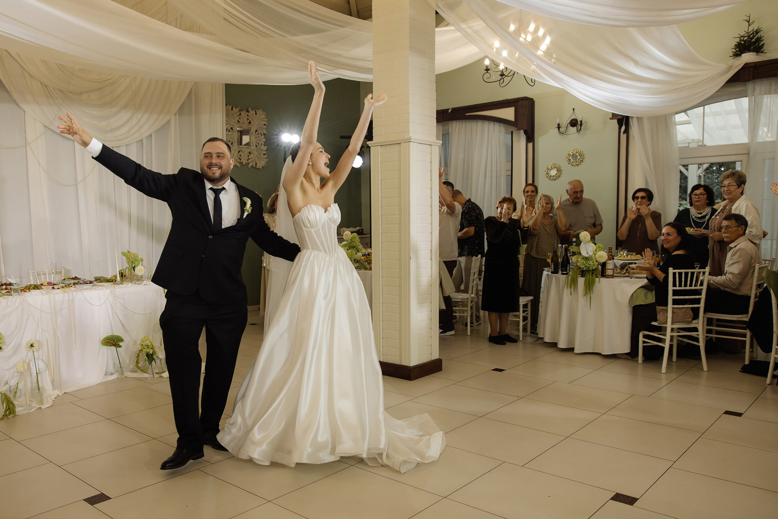 Ты рядом со мной, и это — самый чистый кайф! ♥. Свадебный фотограф Калининград