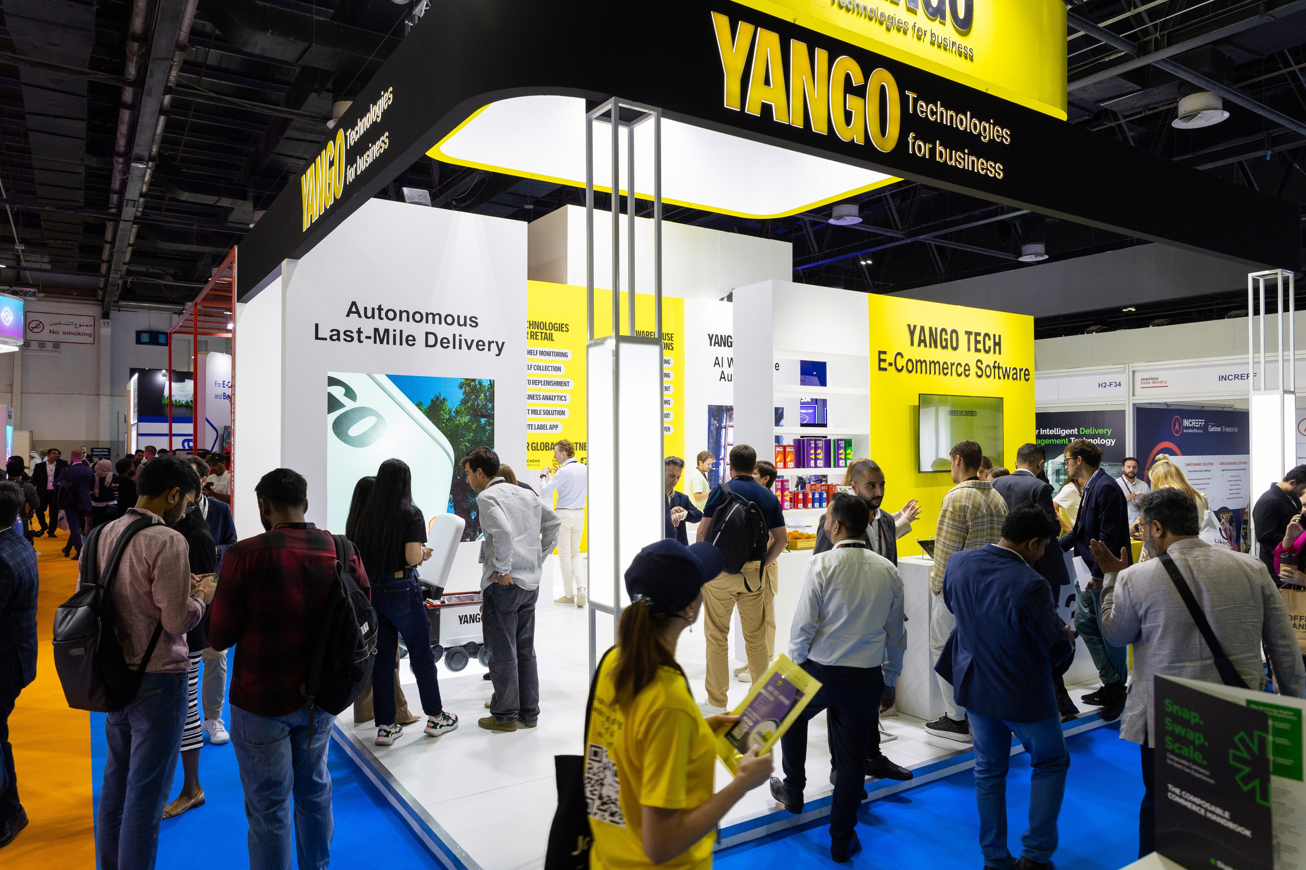 Conferences and expo photoshoot. Professional event photographer Ruslan Davletberdin