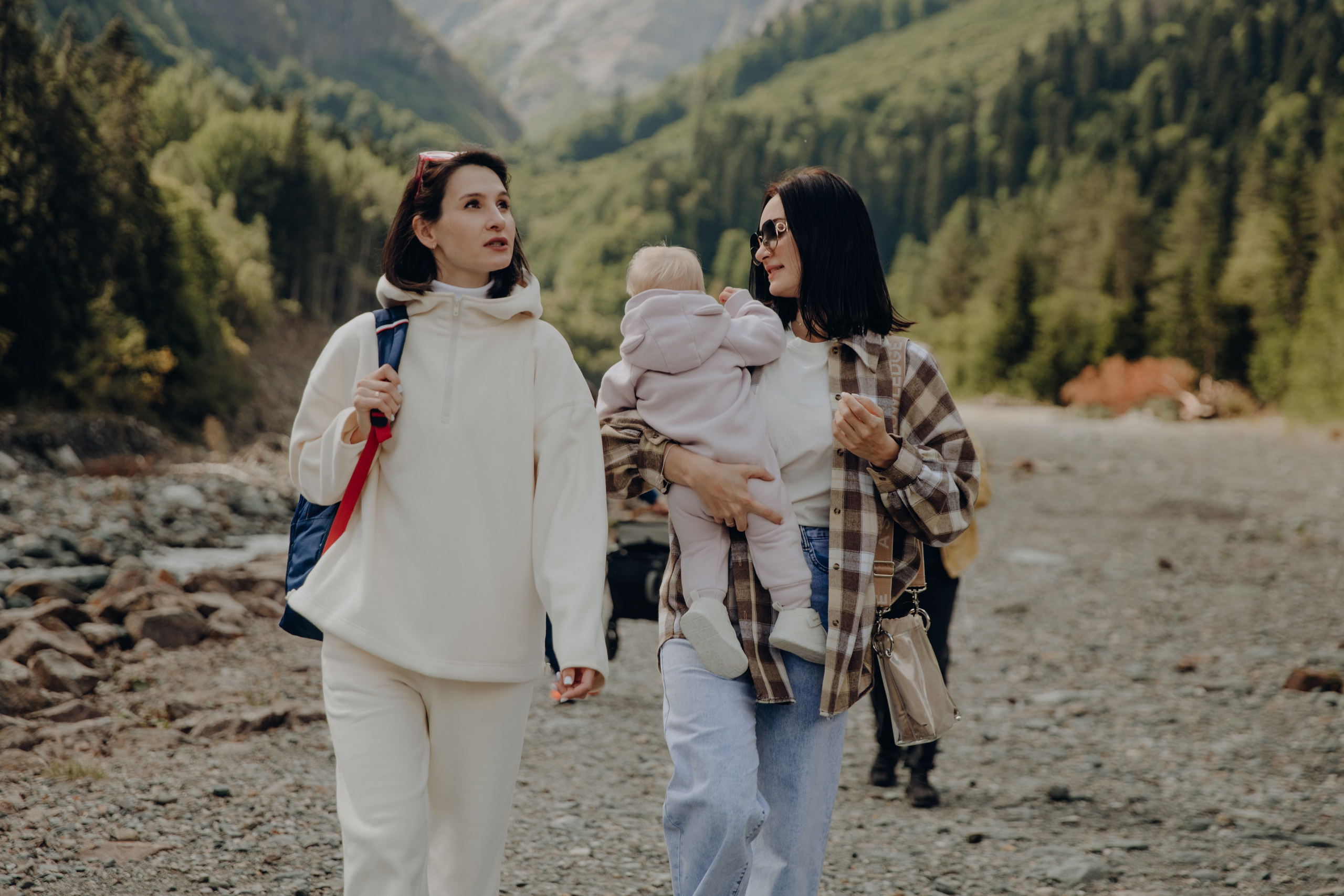 Юля с семьей, Домбай. Портфолио