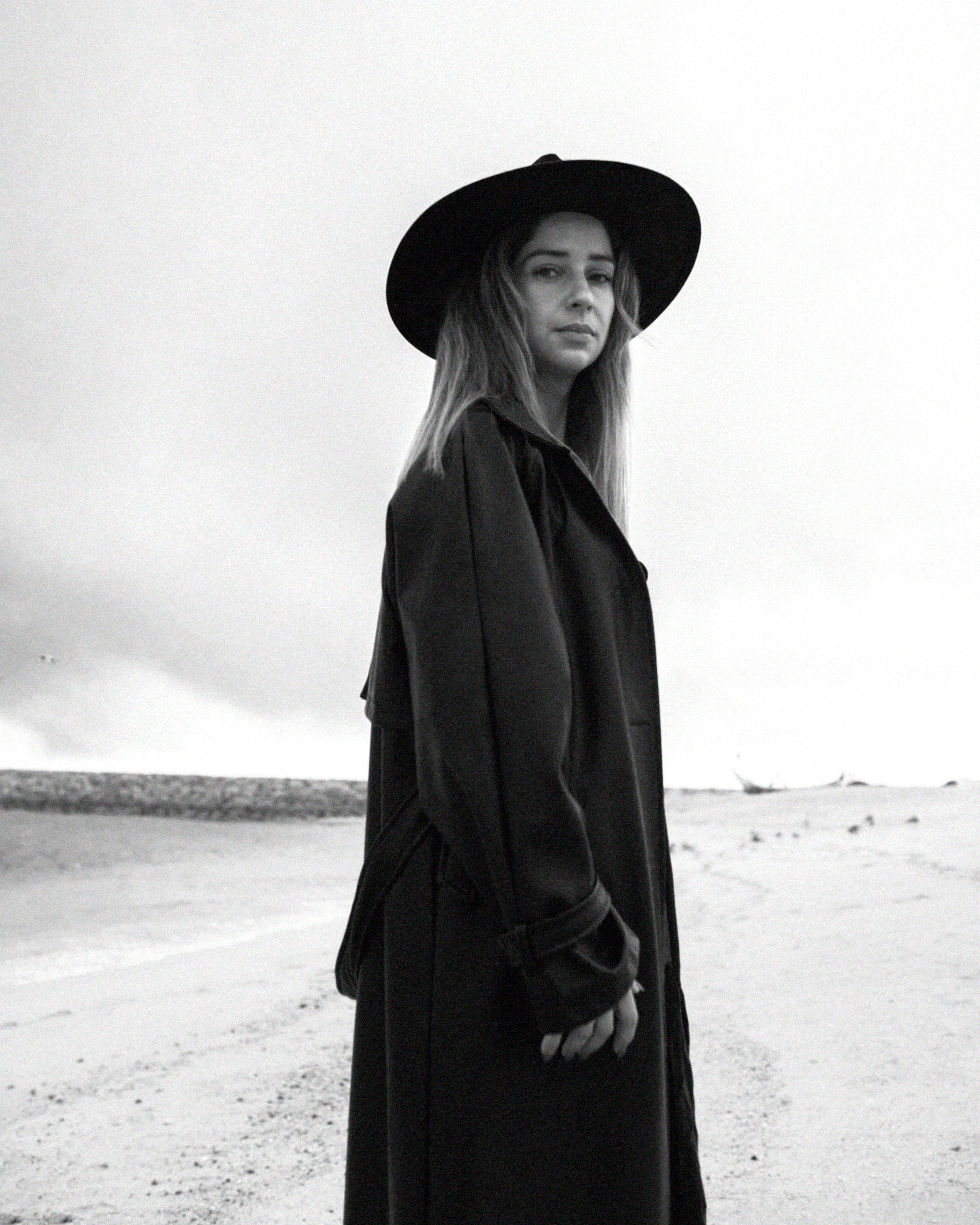 JOANA. Anastasiia Antoniuk portrait, family and couple photographer, Portugal