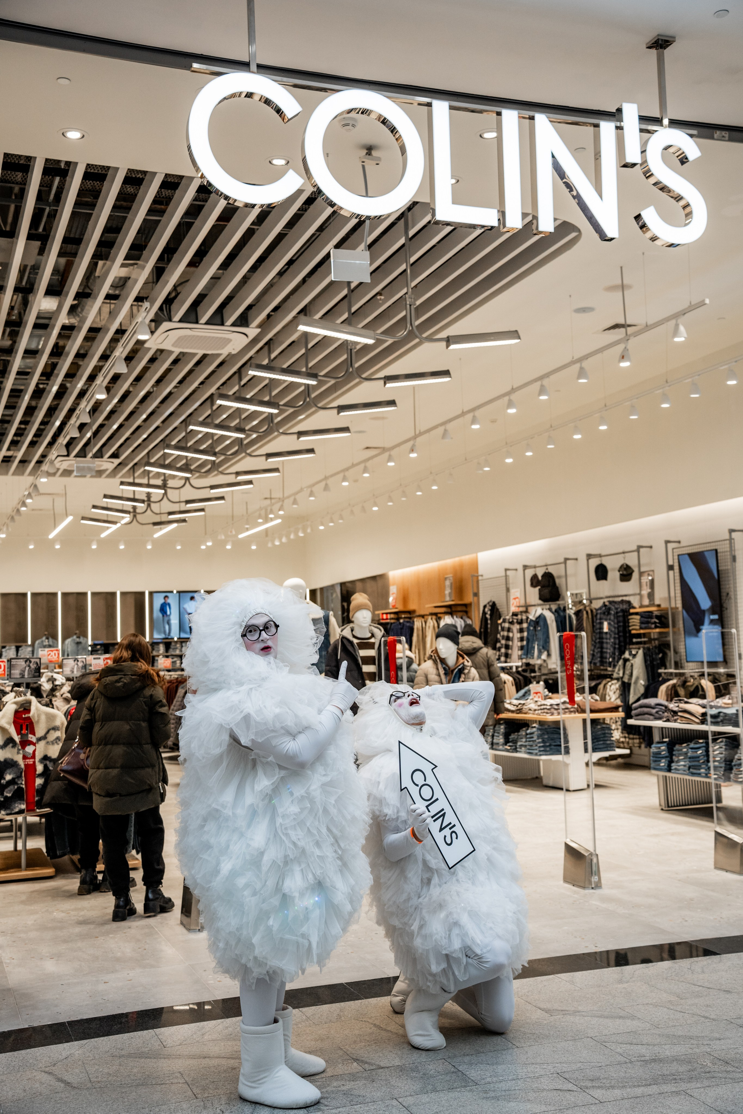Открытие павильона Colin's в ТРЦ «Планета». Репортажный фотограф Красноярск