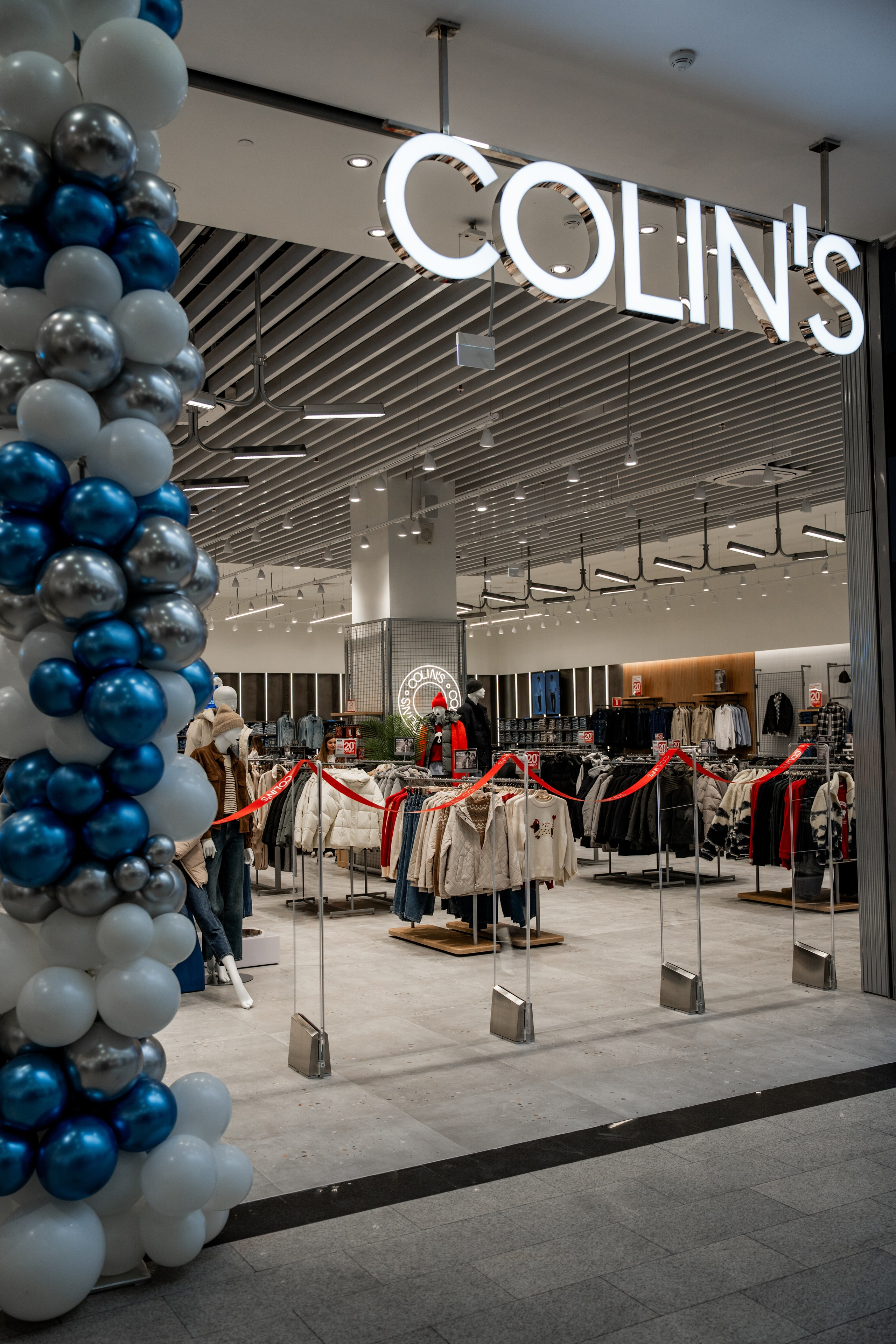 Открытие павильона Colin's в ТРЦ «Планета». Репортажный фотограф Красноярск