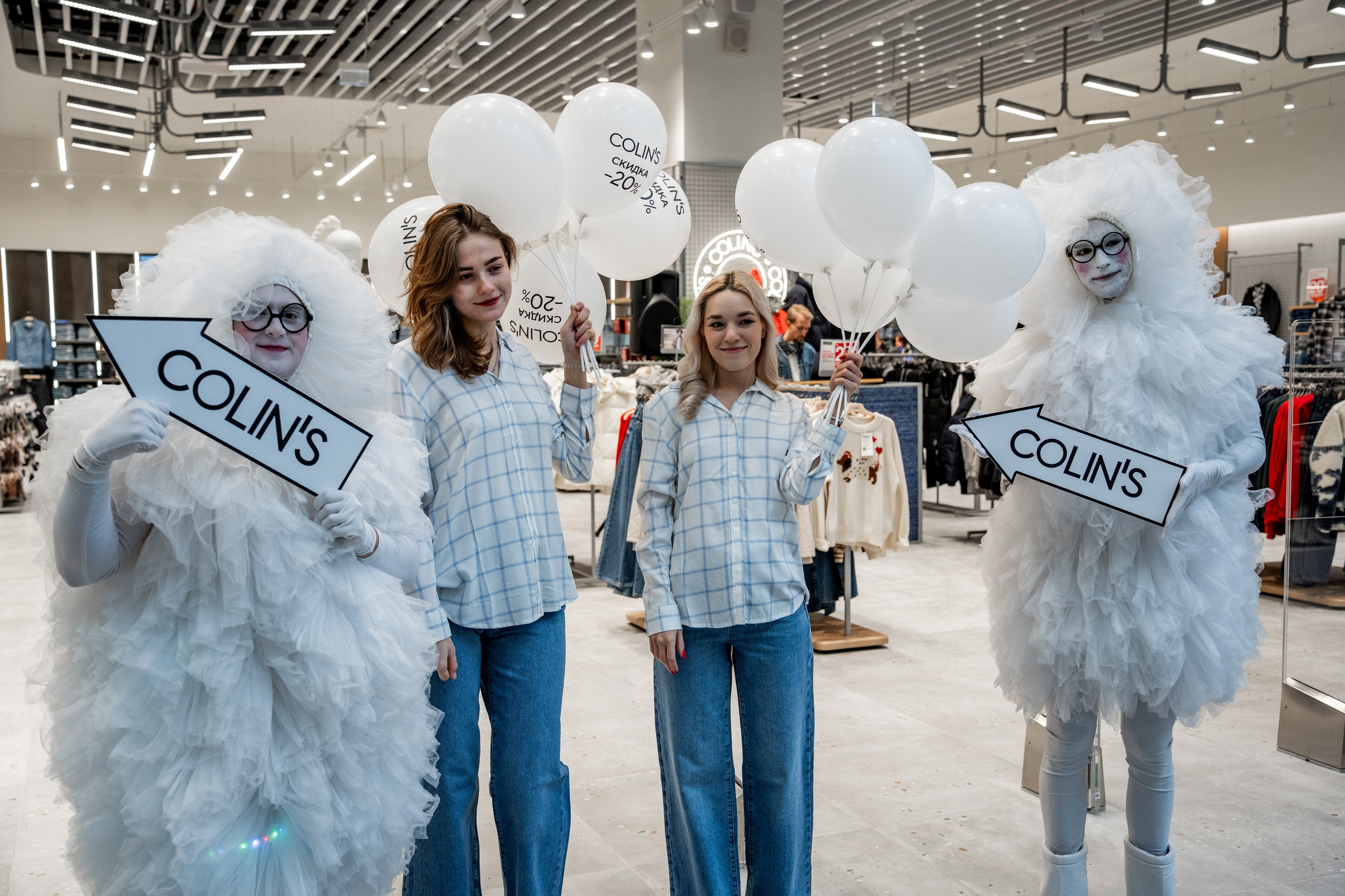 Открытие павильона Colin's в ТРЦ «Планета». Репортажный фотограф Красноярск
